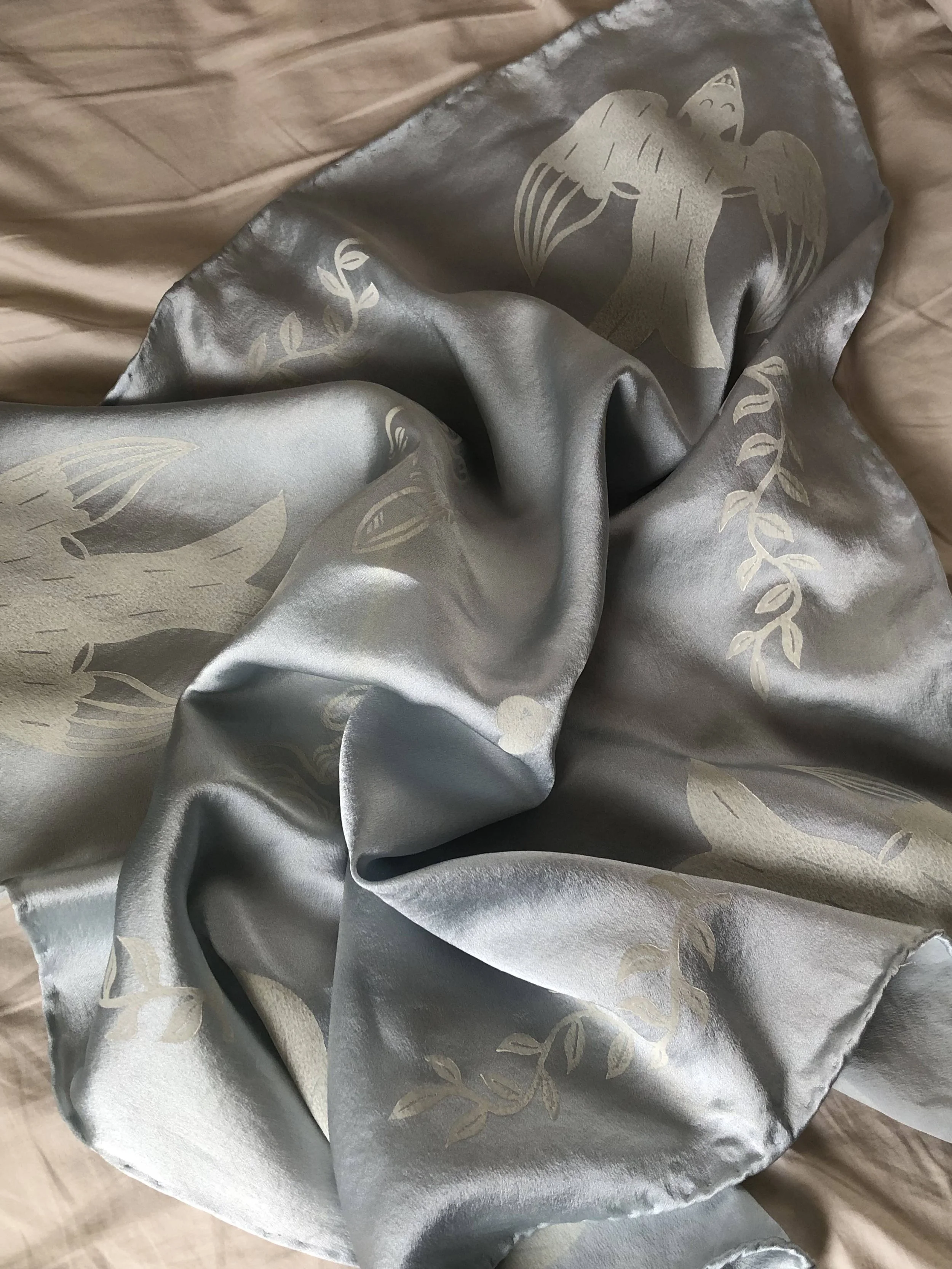 Tri Hare - Pale Blue