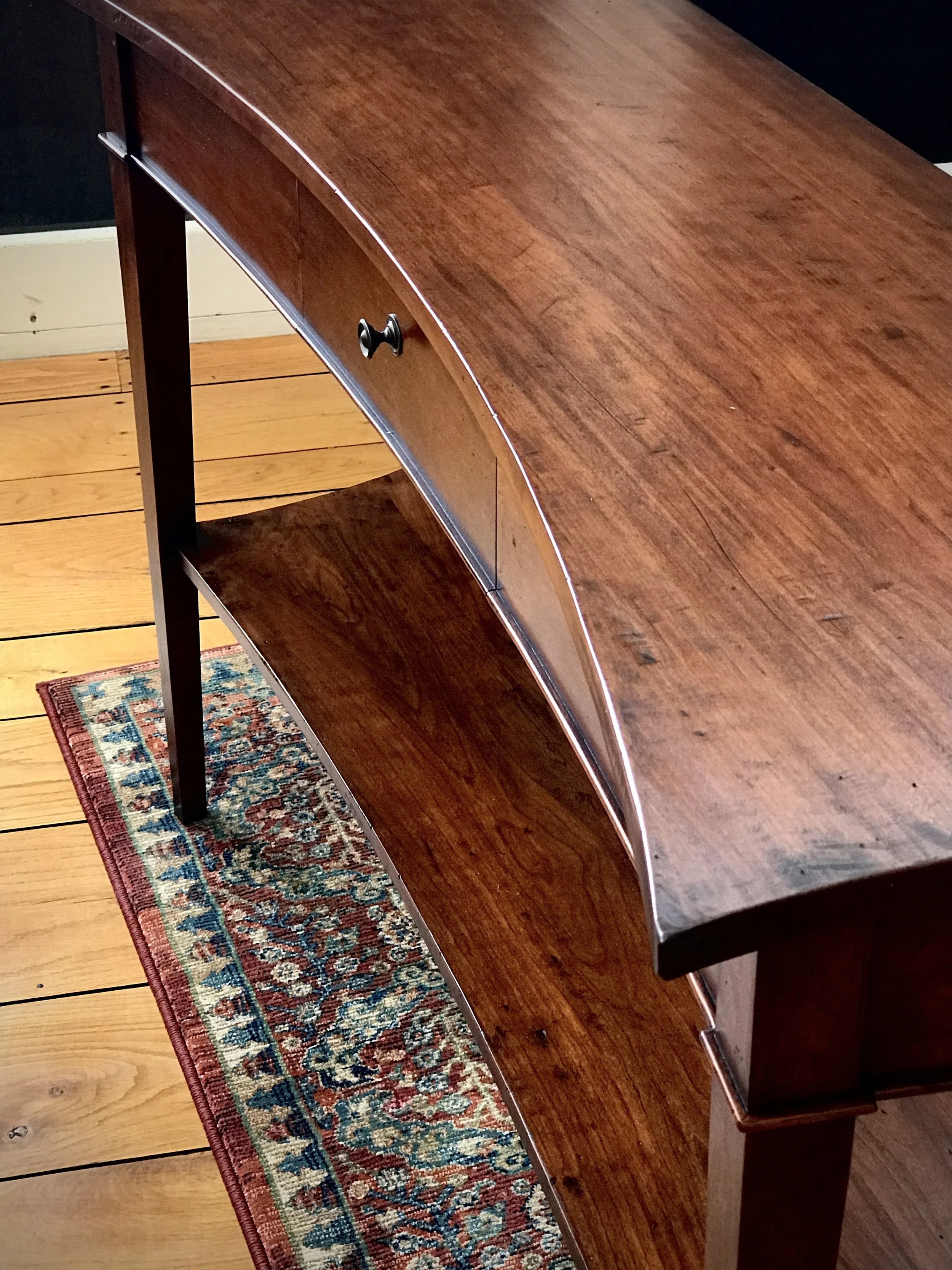 Curved Edge Console_1.jpg