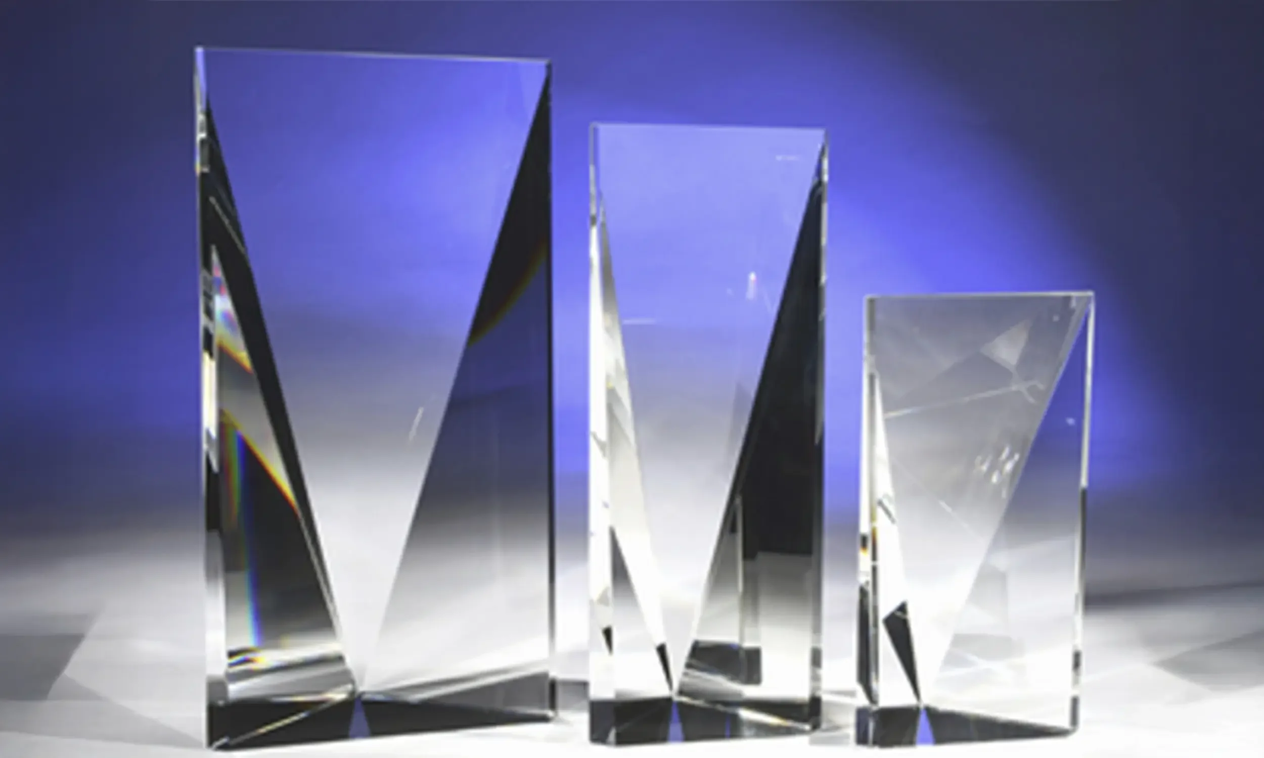Attainment Award • 3 Sizes: 6”, 8”, 10” • $129–$262