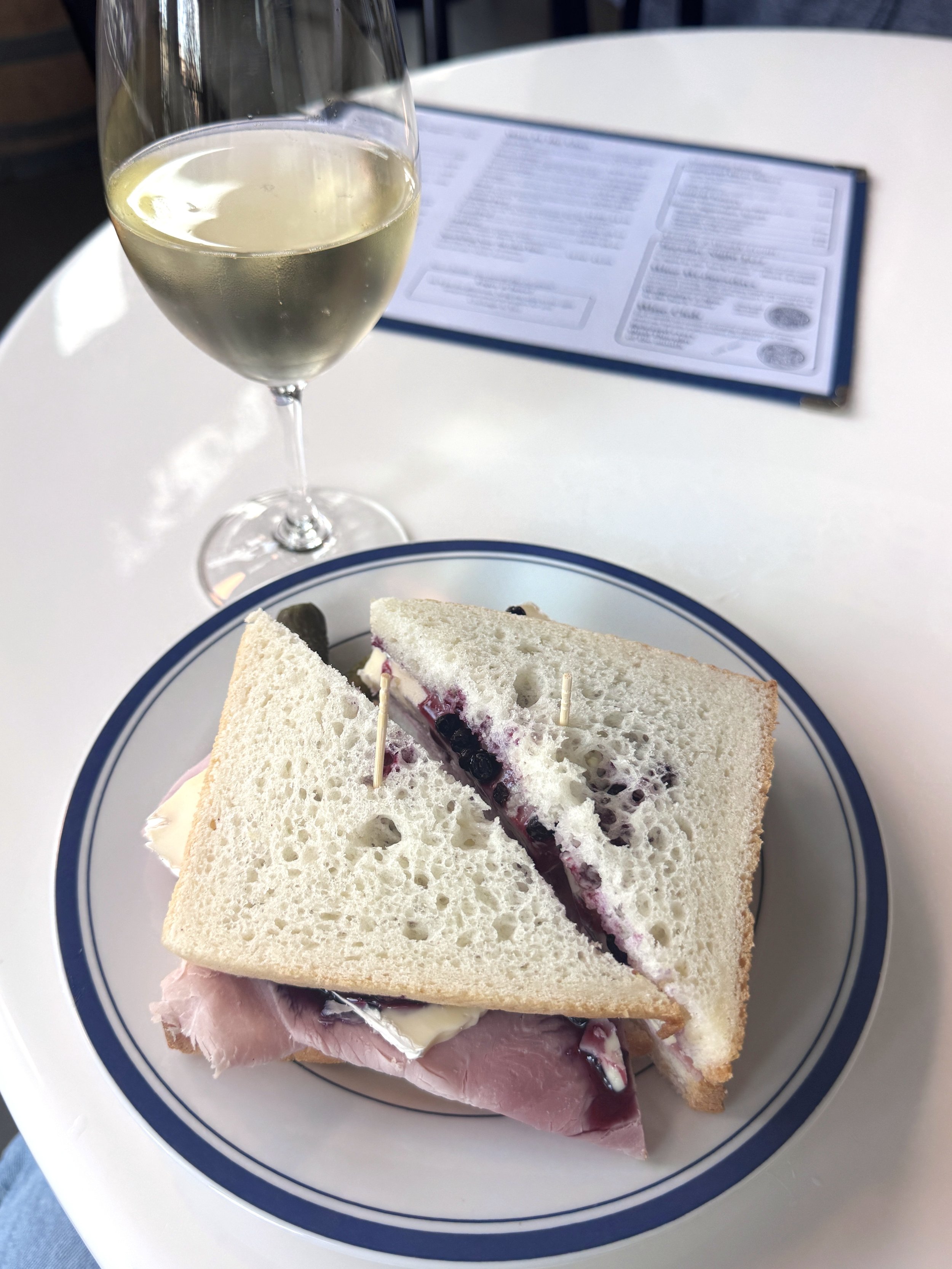 negociant-sandwich-champagne-1.JPG
