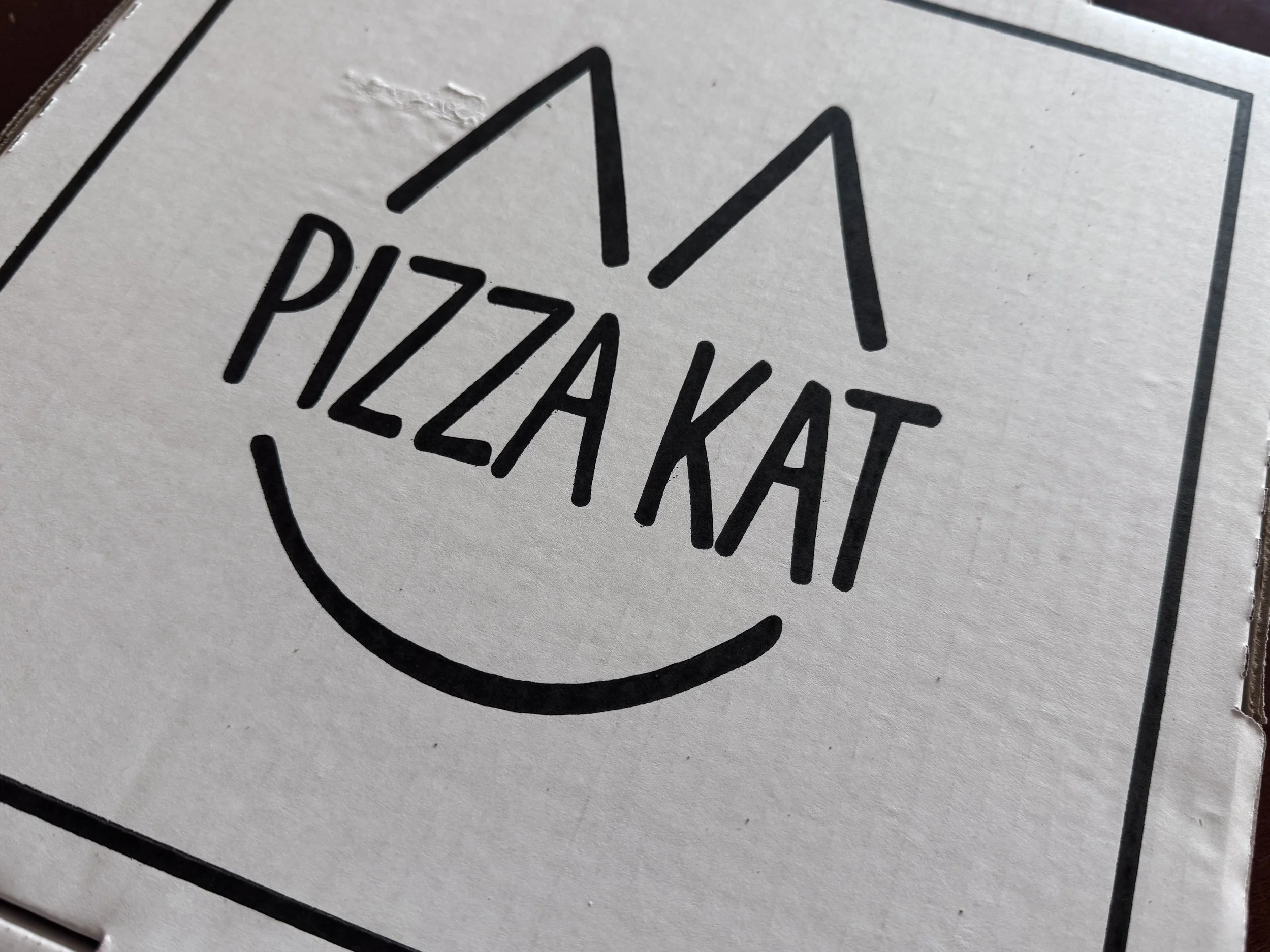 pizza-kat-pizza-box.JPG