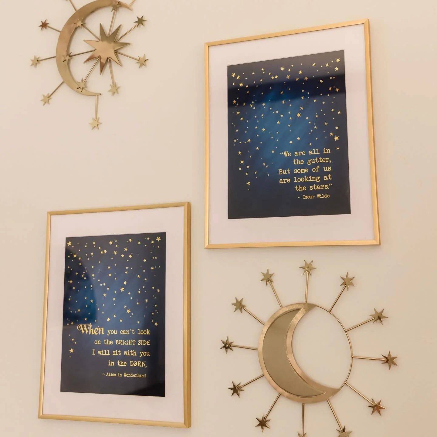 &ldquo;𝘞𝘦&rsquo;𝘳𝘦 𝘢𝘭𝘭 𝘪𝘯 𝘵𝘩𝘦 𝘨𝘶𝘵𝘵𝘦𝘳, 𝘣𝘶𝘵 𝘴𝘰𝘮𝘦 𝘰𝘧 𝘶𝘴 𝘢𝘳𝘦 𝘭𝘰𝘰𝘬𝘪𝘯𝘨 𝘶𝘱 𝘢𝘵 𝘵𝘩𝘦 ✨𝙨𝙩𝙖𝙧𝙨✨&rdquo; - 𝘖𝘴𝘤𝘢𝘳 𝘞𝘪𝘭𝘥𝘦 ⁣
⁣
I chose this tagline for The Wilde Compass to acknowledge *𝘨𝘦𝘴𝘵𝘶𝘳𝘦𝘴 𝘣𝘳?