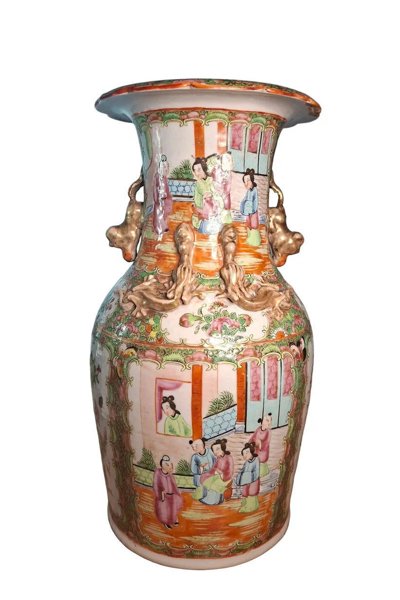 A Cantonese Porcelain Vase, Famille Rose 19th century
