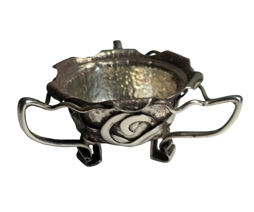 antique-silver-20260301_123026.webp