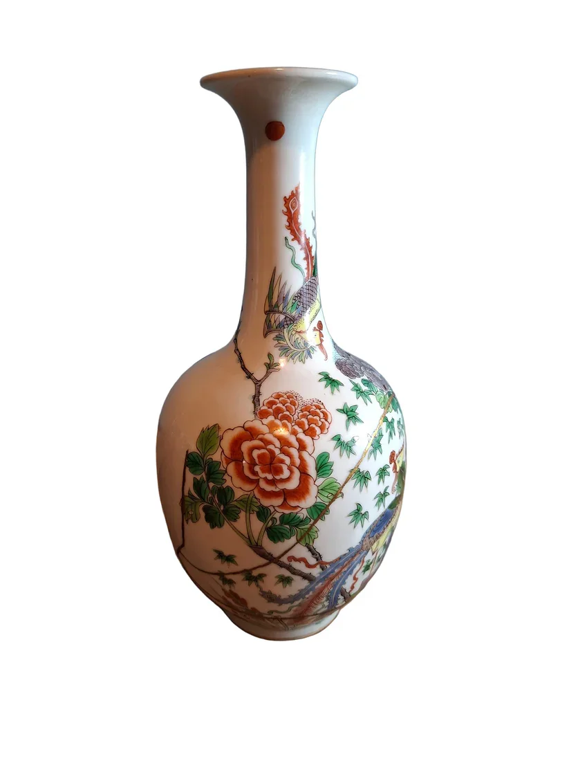 Antique-chinese-vase-2.webp