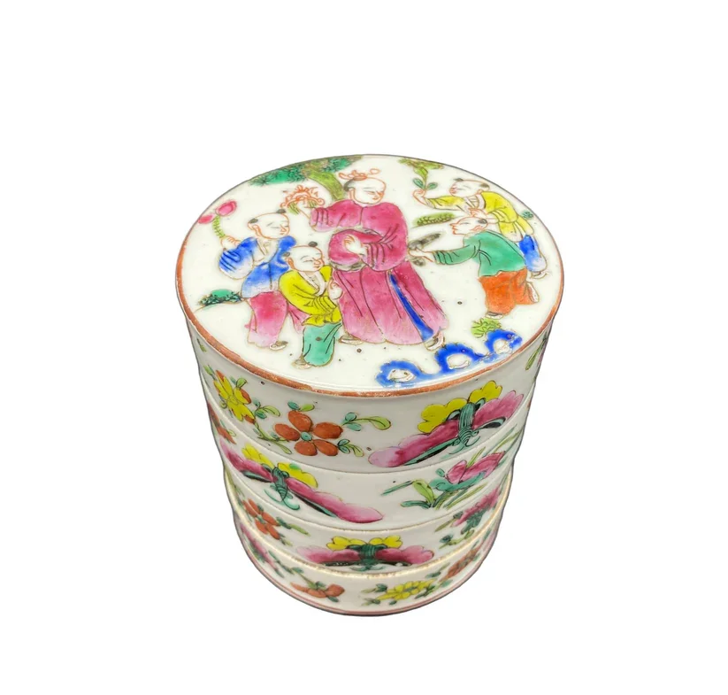 Chinese Porcelain Stacking Box Famille Rose. Qing Period