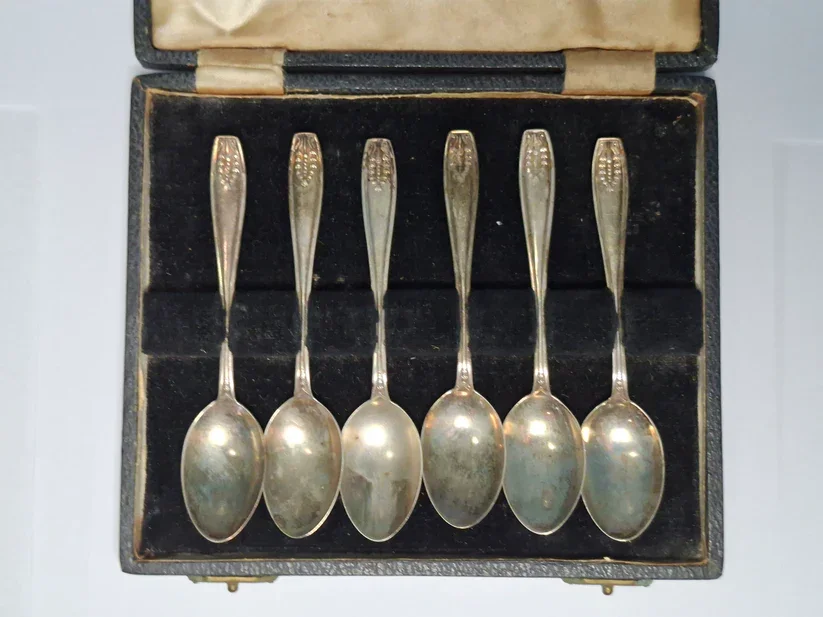 silver-spoons-20770317_121116.webp