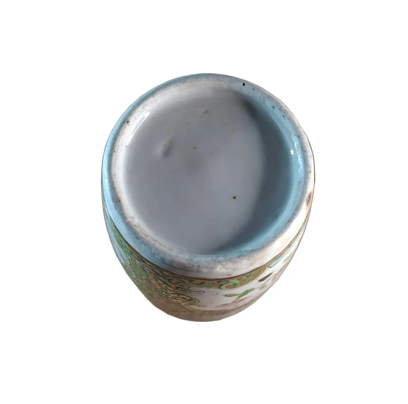 Bottom view of an antique Chinese Canton Famille Rose vase
