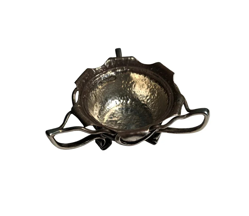 antique-silver-20260301_122907.webp