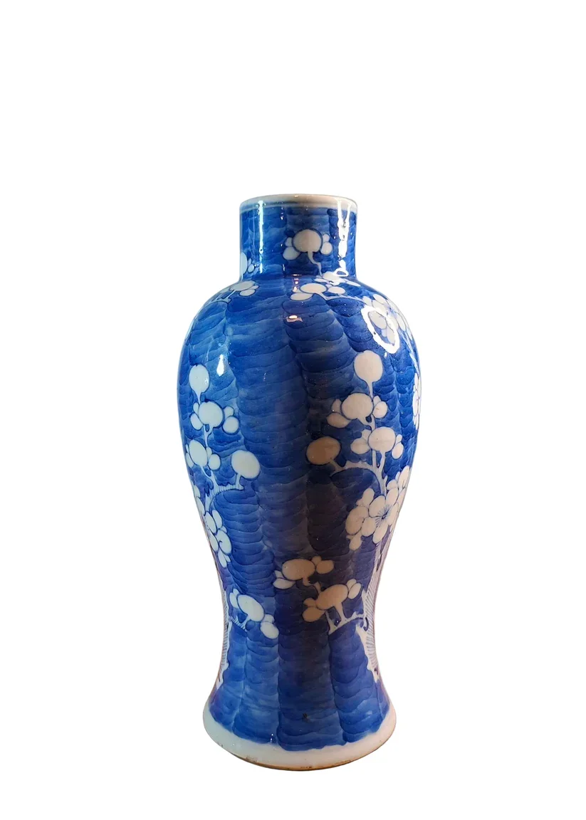 Chinese porcelain vase, standing 23cm in height, is beautifully decorated in the Qing Dynasty Kangxi style,  executed in rich underglaze blue.