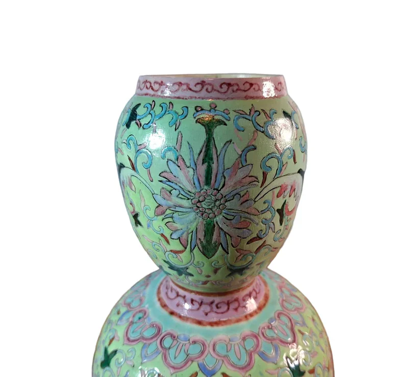 chinese-vase-20260117_214040.webp