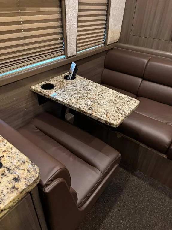 Bluegrass_Interior11.jpeg