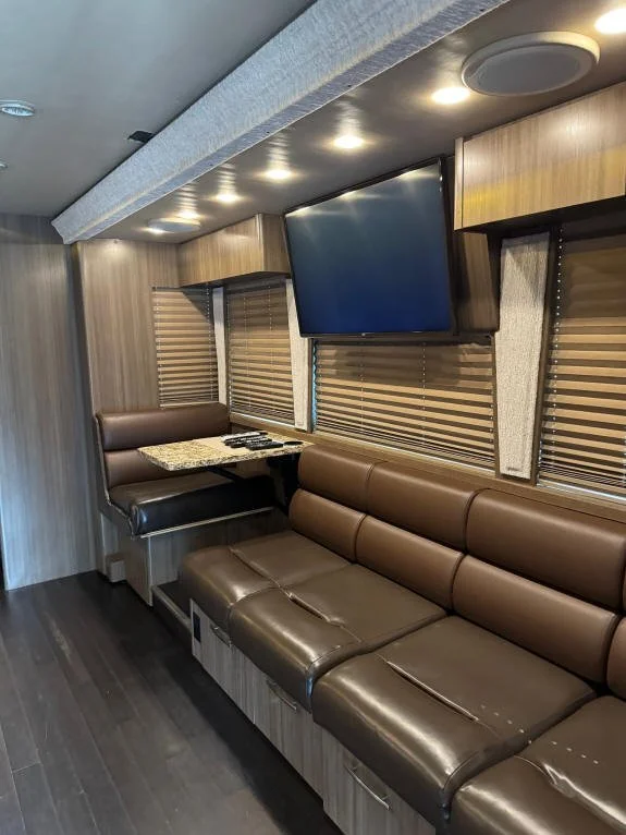 Bluegrass_Interior3.jpeg
