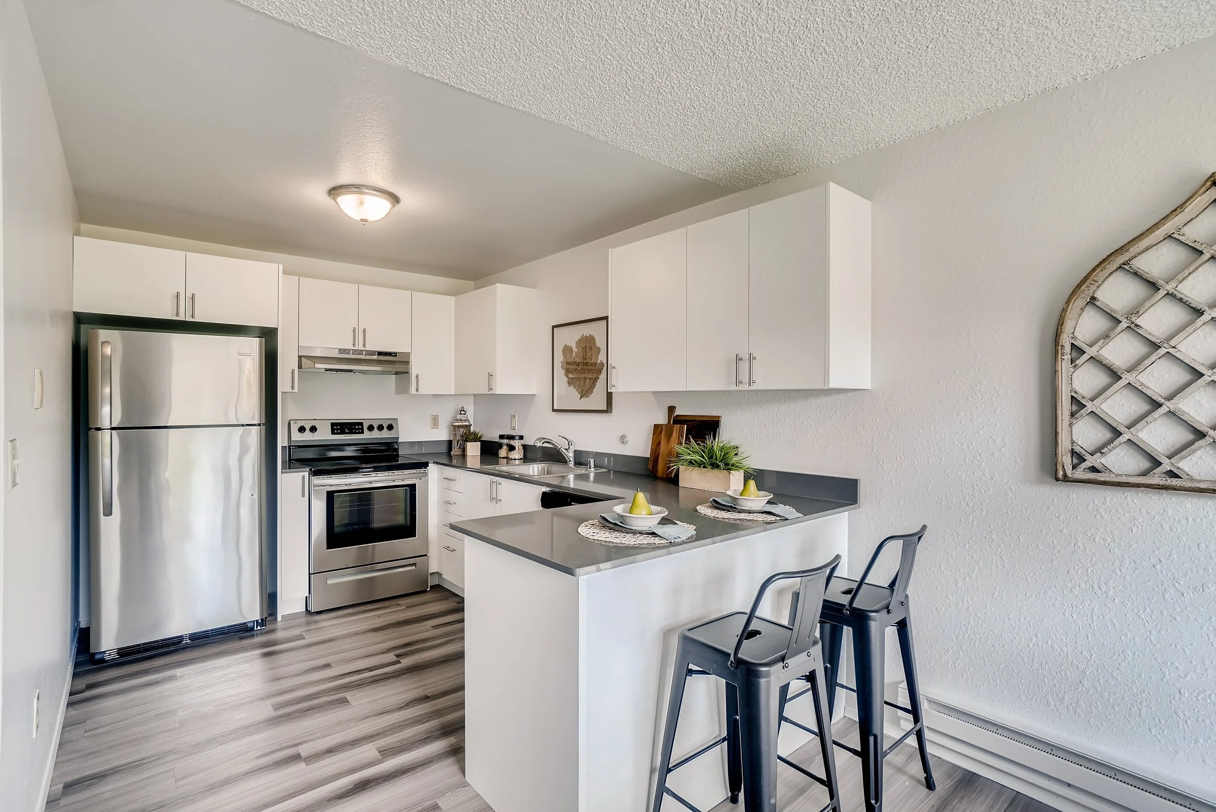 11 Kitchen 1584049322865.jpg