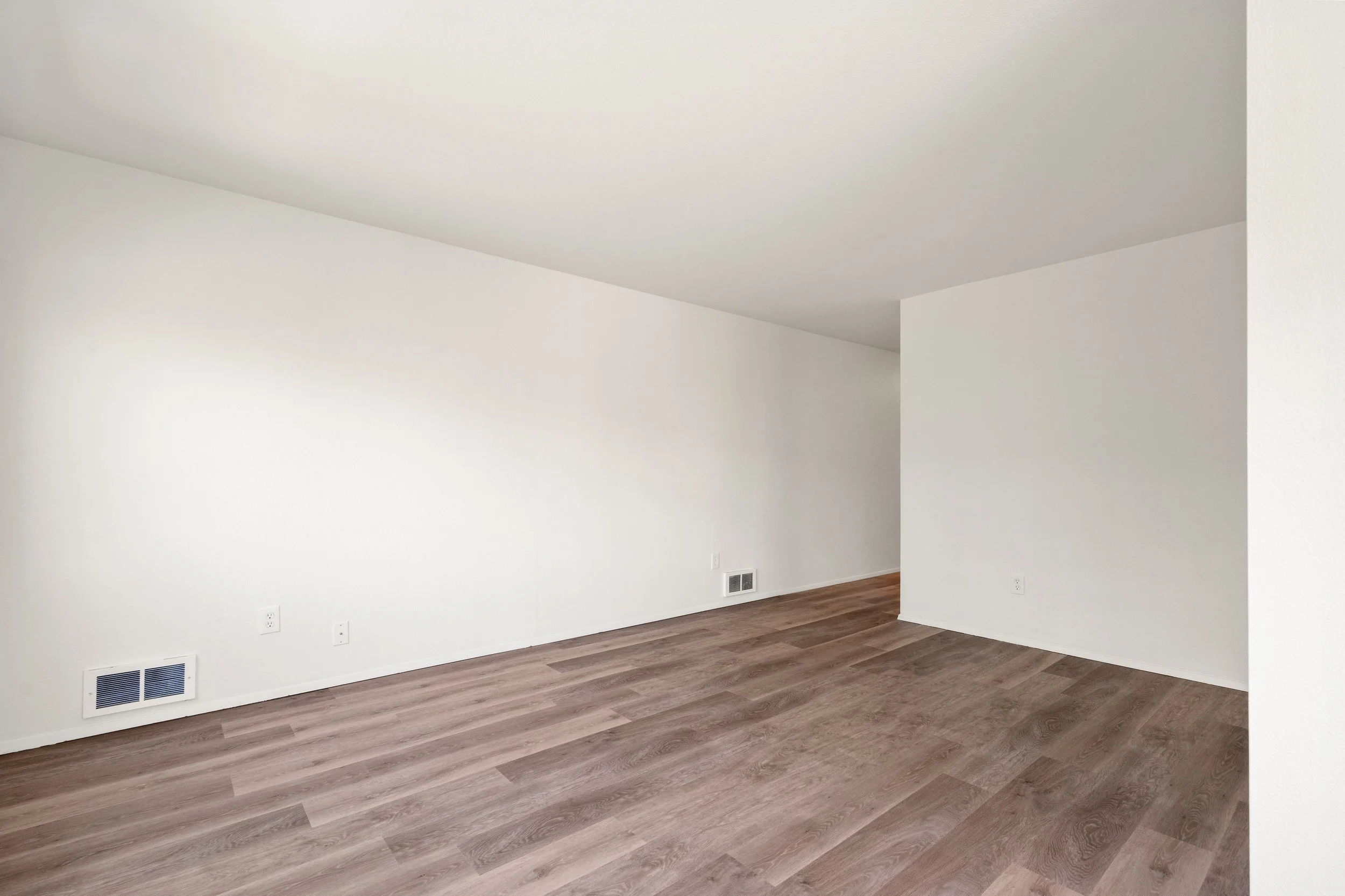 30-409 Mercer St 3.0-3.jpg