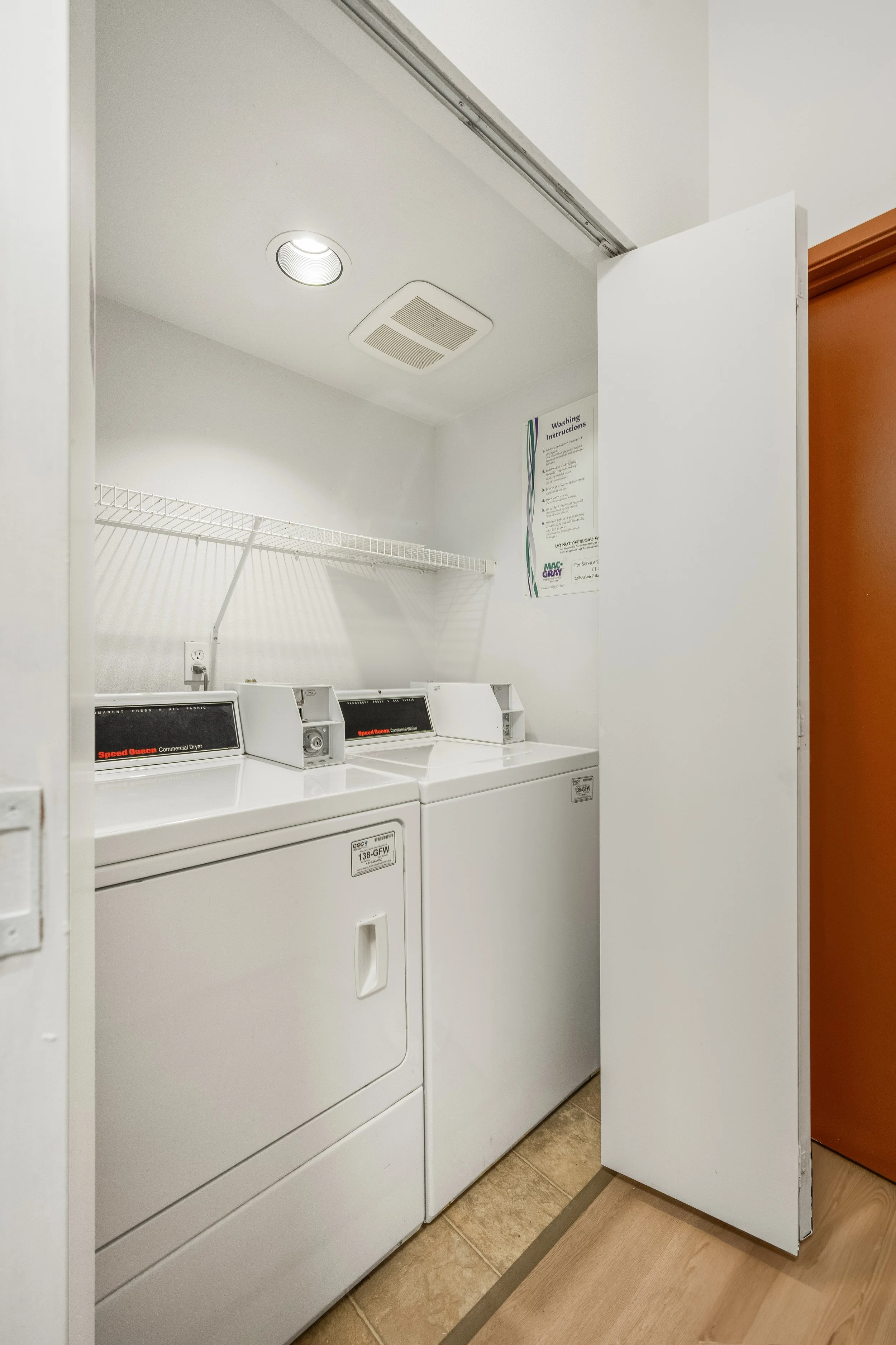 11-5612 Roosevelt Way NE-Jan 2024-7.jpg