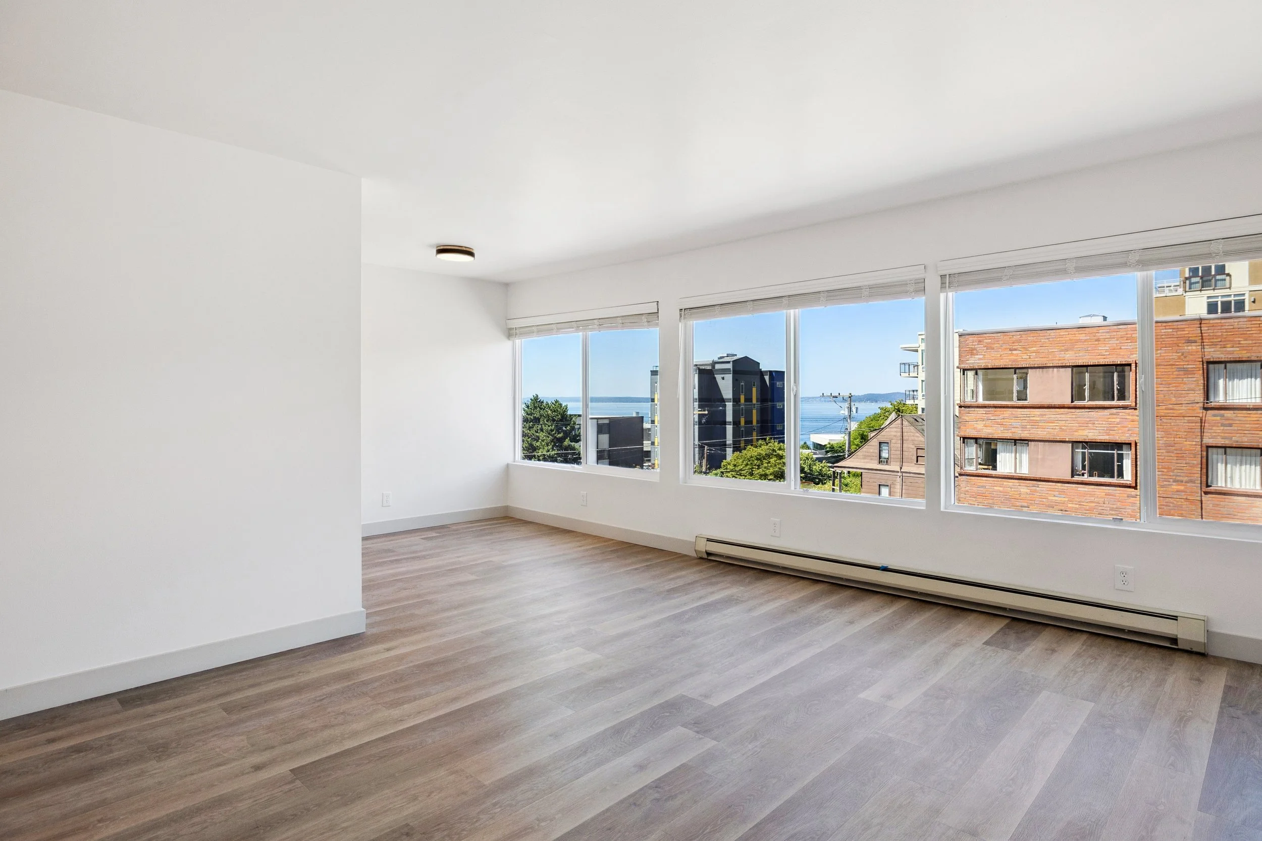 19-320 W Republican Units 101 &401-19.jpg