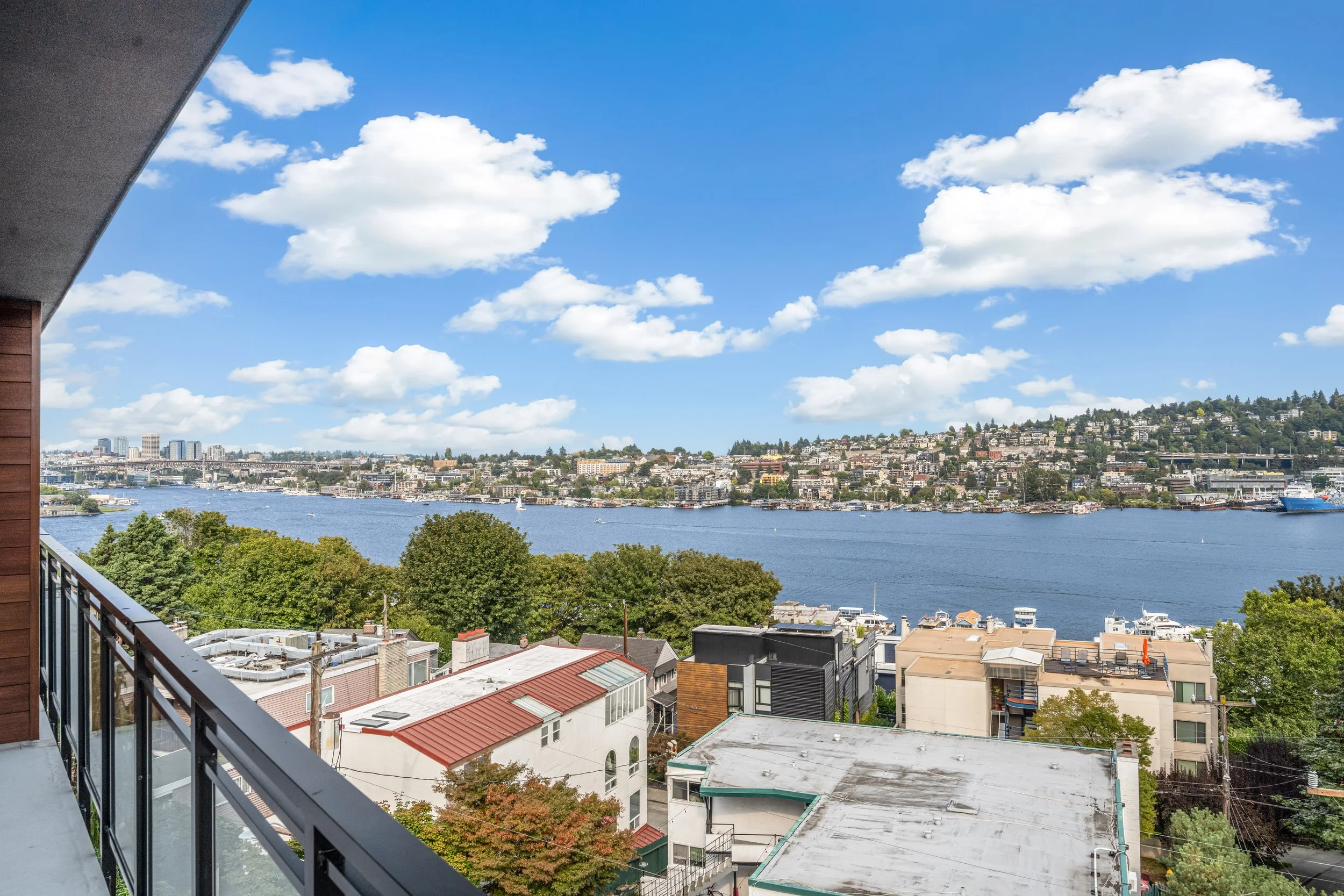 16-2004 Dexter Ave N 8.27.25-16.jpg