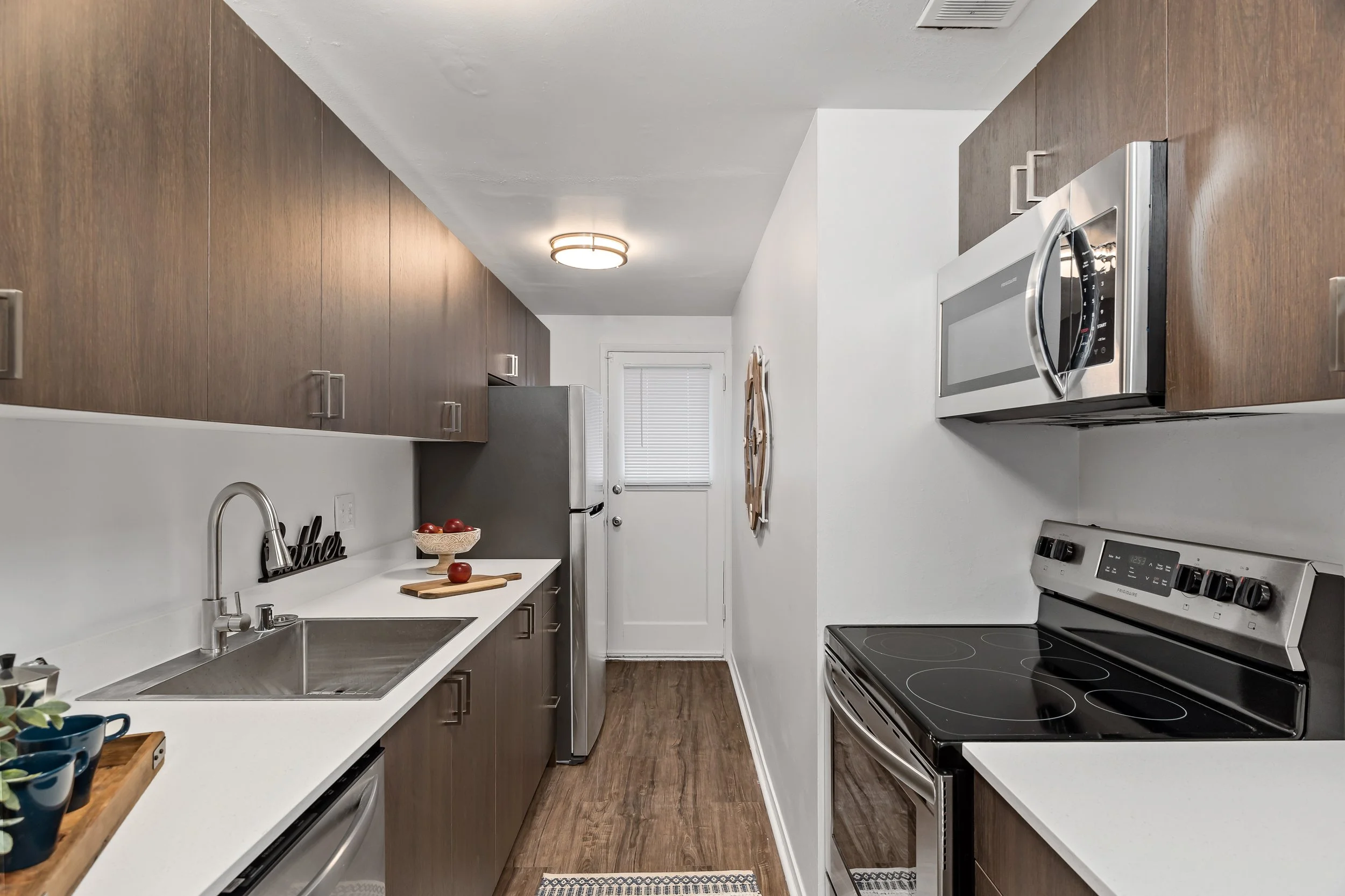 6-print-1151 Olympia Ave NE-6.jpg