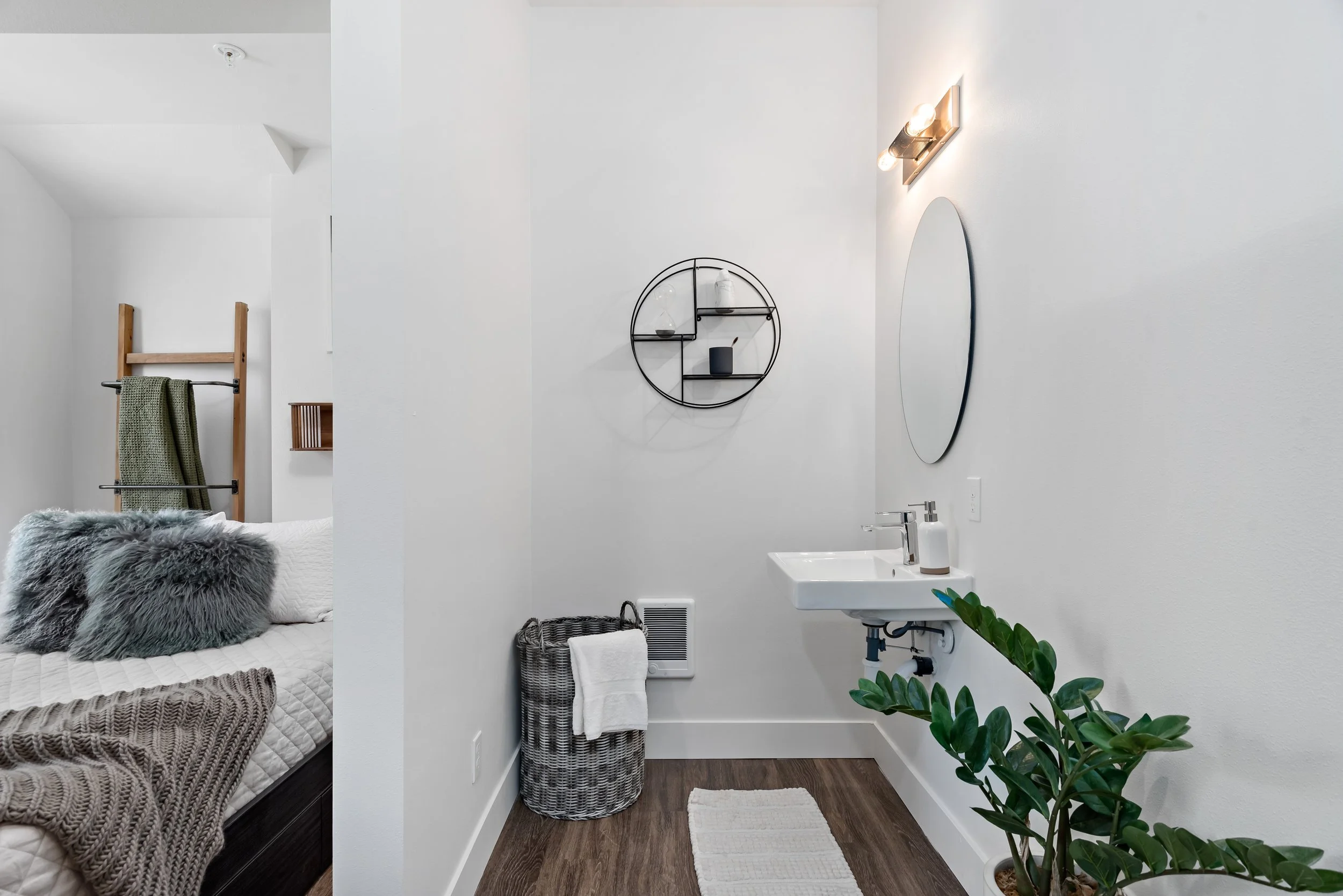 14-print-1633 17th Ave-14.jpg