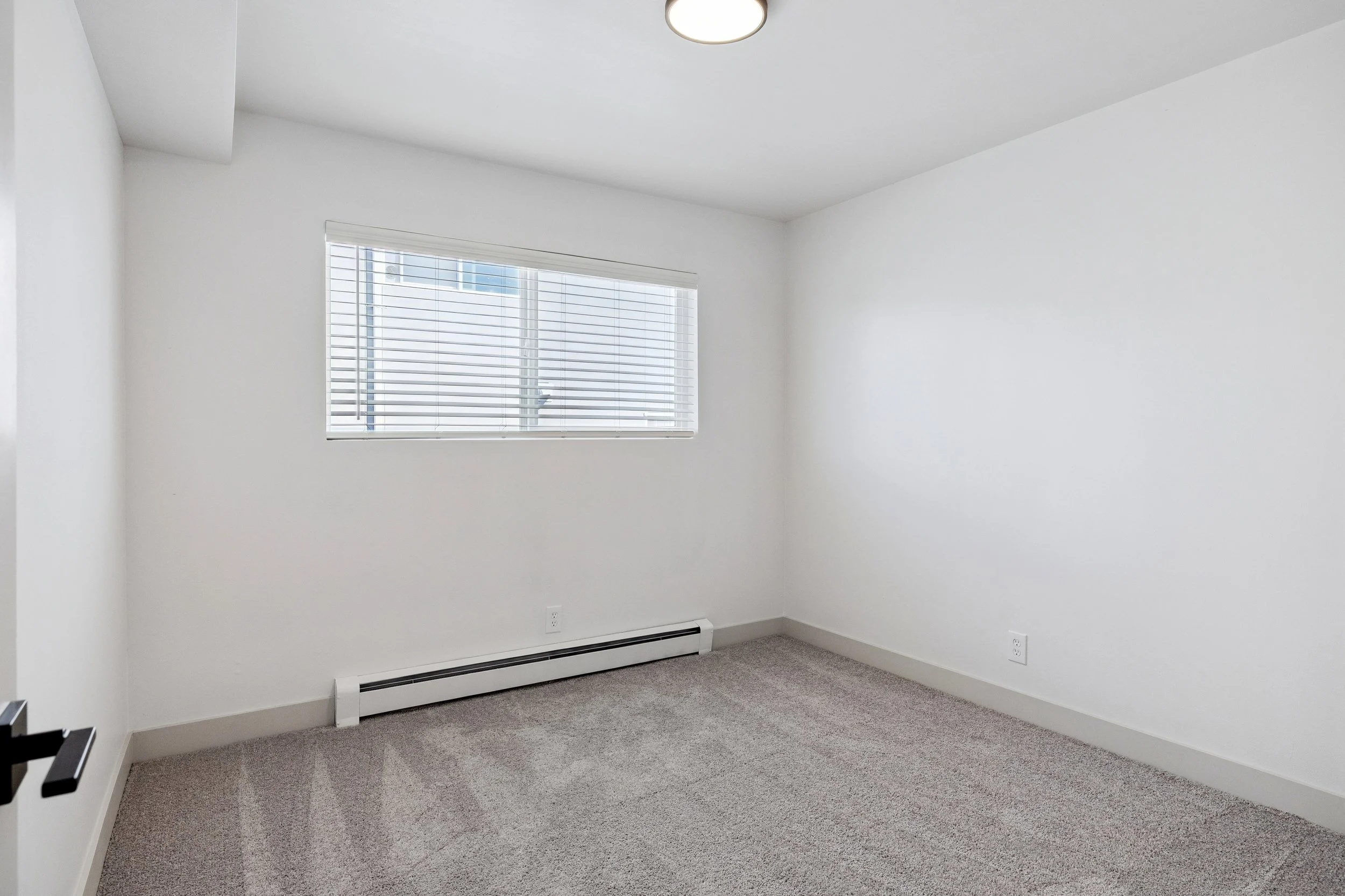 30-320 W Republican Units 101 &401-30.jpg