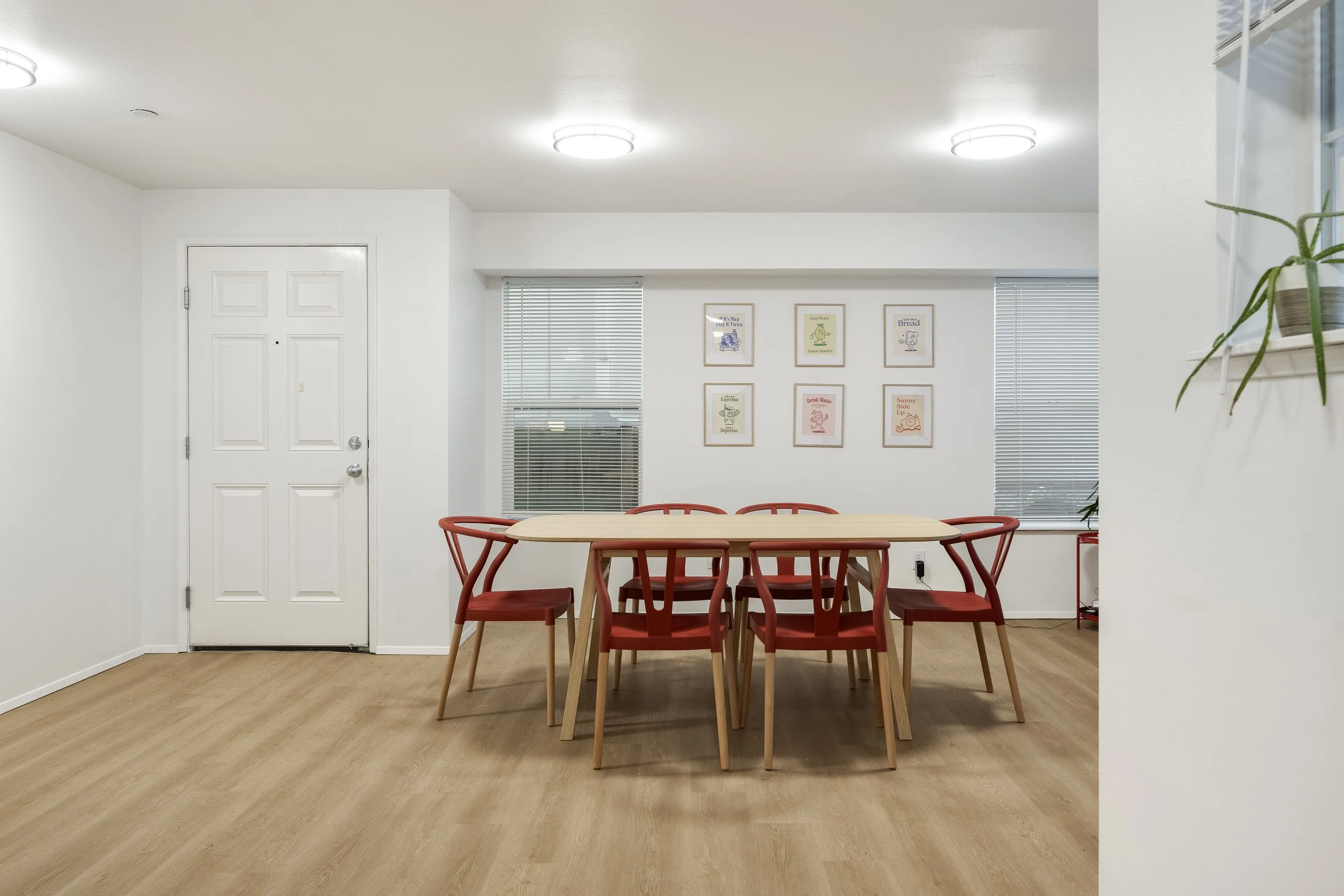 15-5612 Roosevelt Way NE-Jan 2024-11.jpg