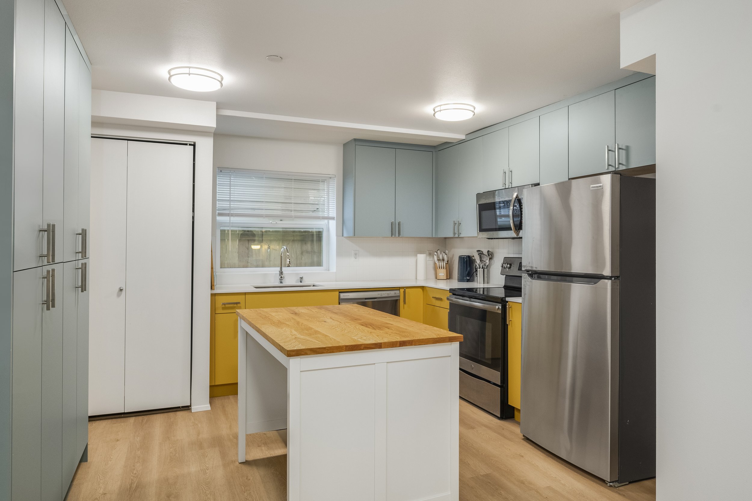 13-5612 Roosevelt Way NE-Jan 2024-9.jpg