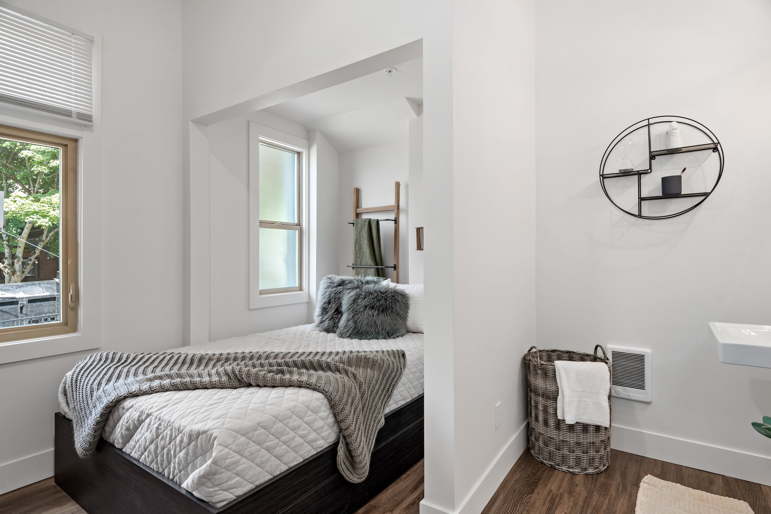 12-print-1633 17th Ave-12.jpg