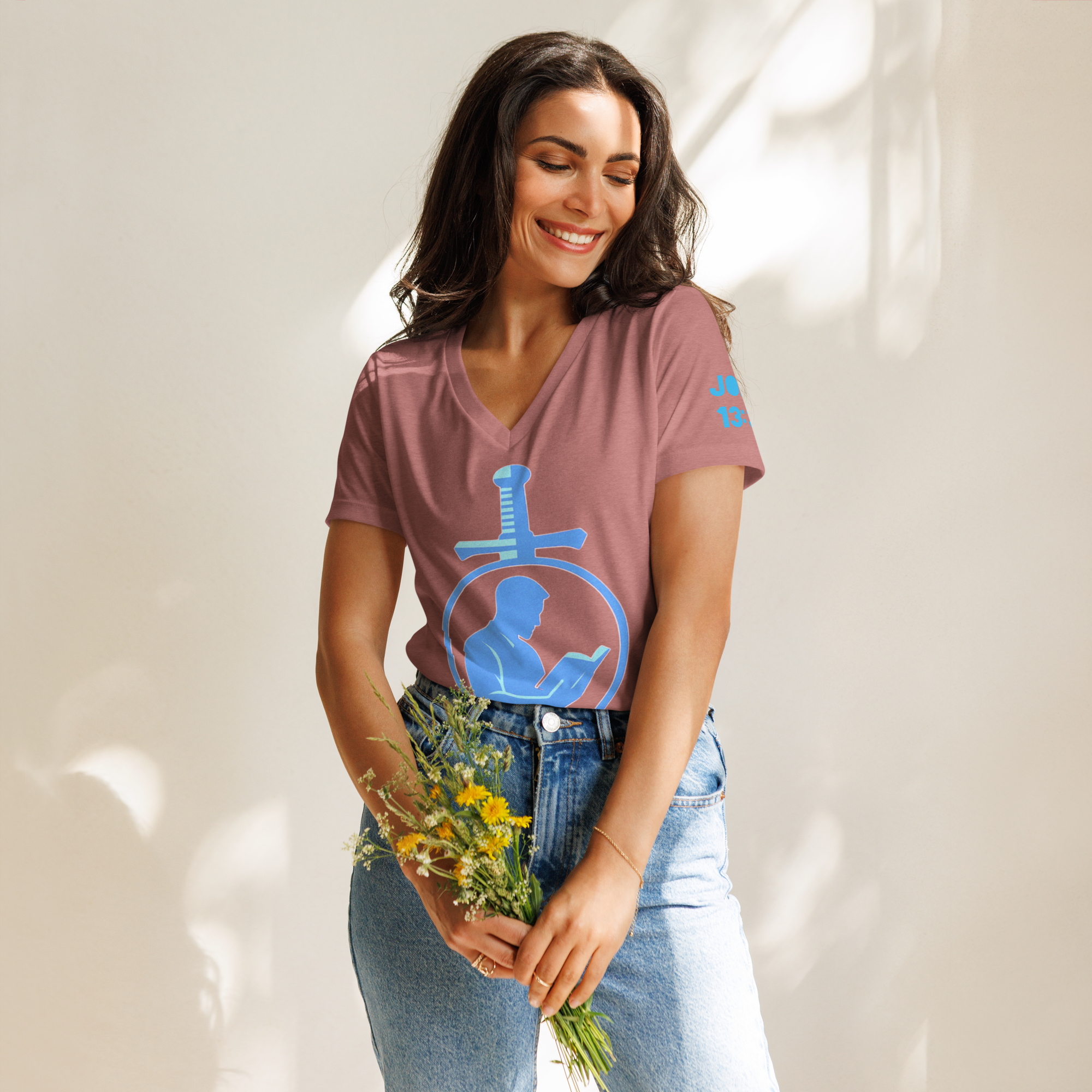 Women’s relaxed v-neck t-shirt