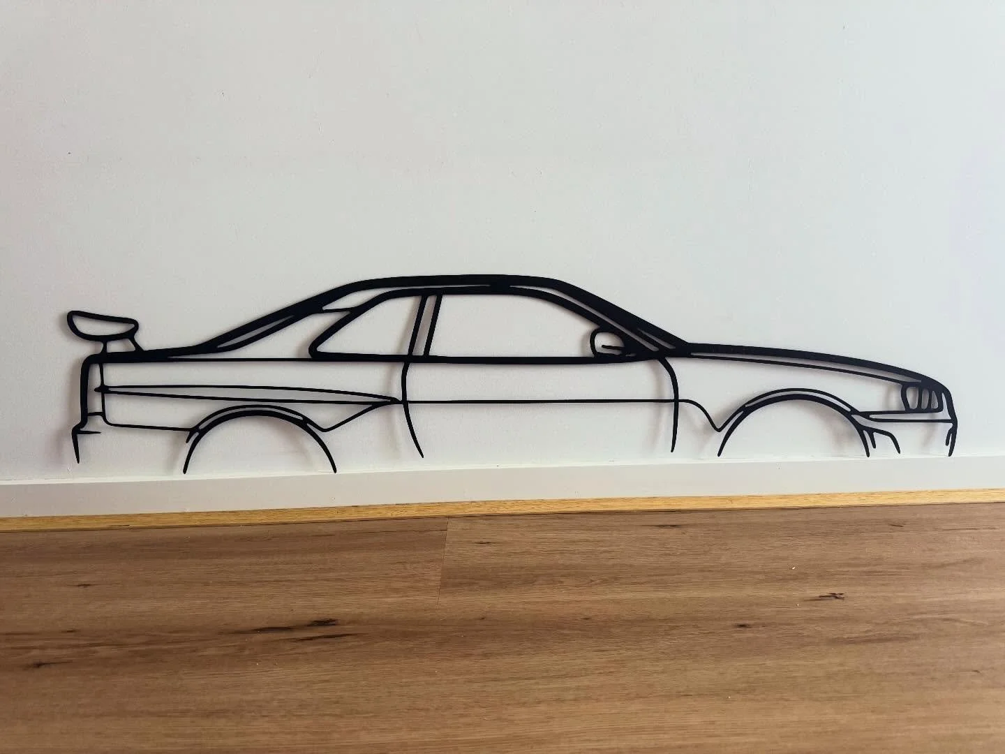 Stylish car-themed metal wall art &mdash; perfect gift for car lovers 🏎️ and those teenagers who can be difficult to buy for!! 🫠