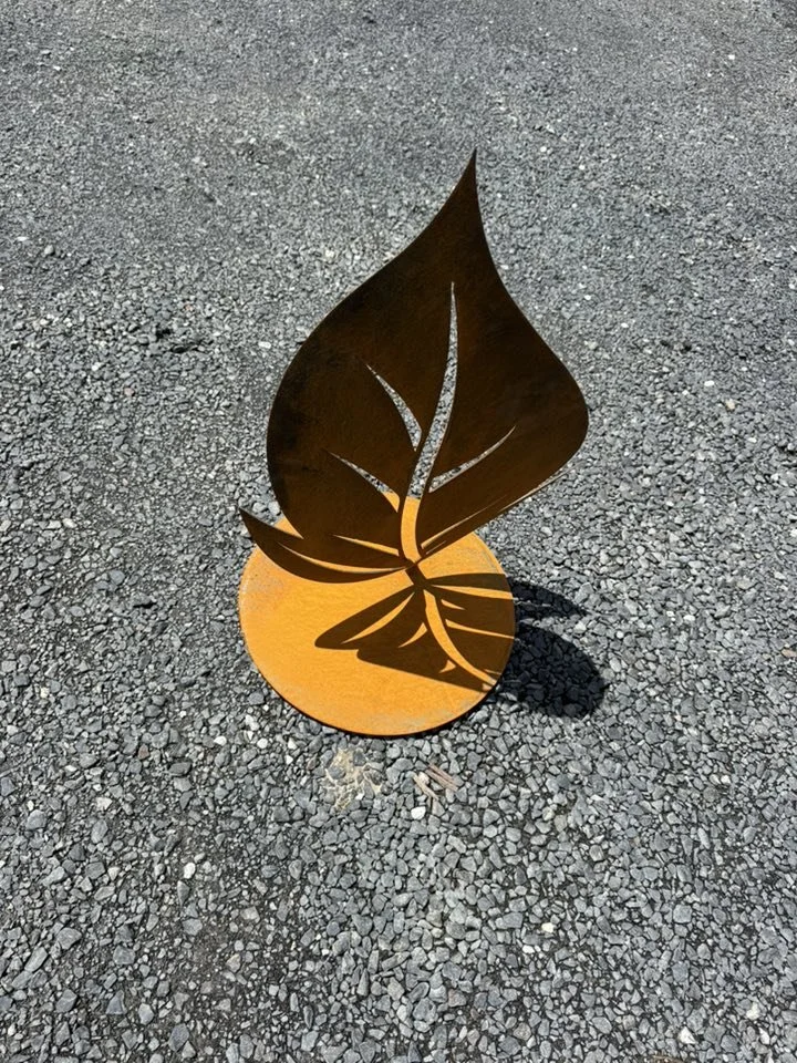 leaf 1.jpg
