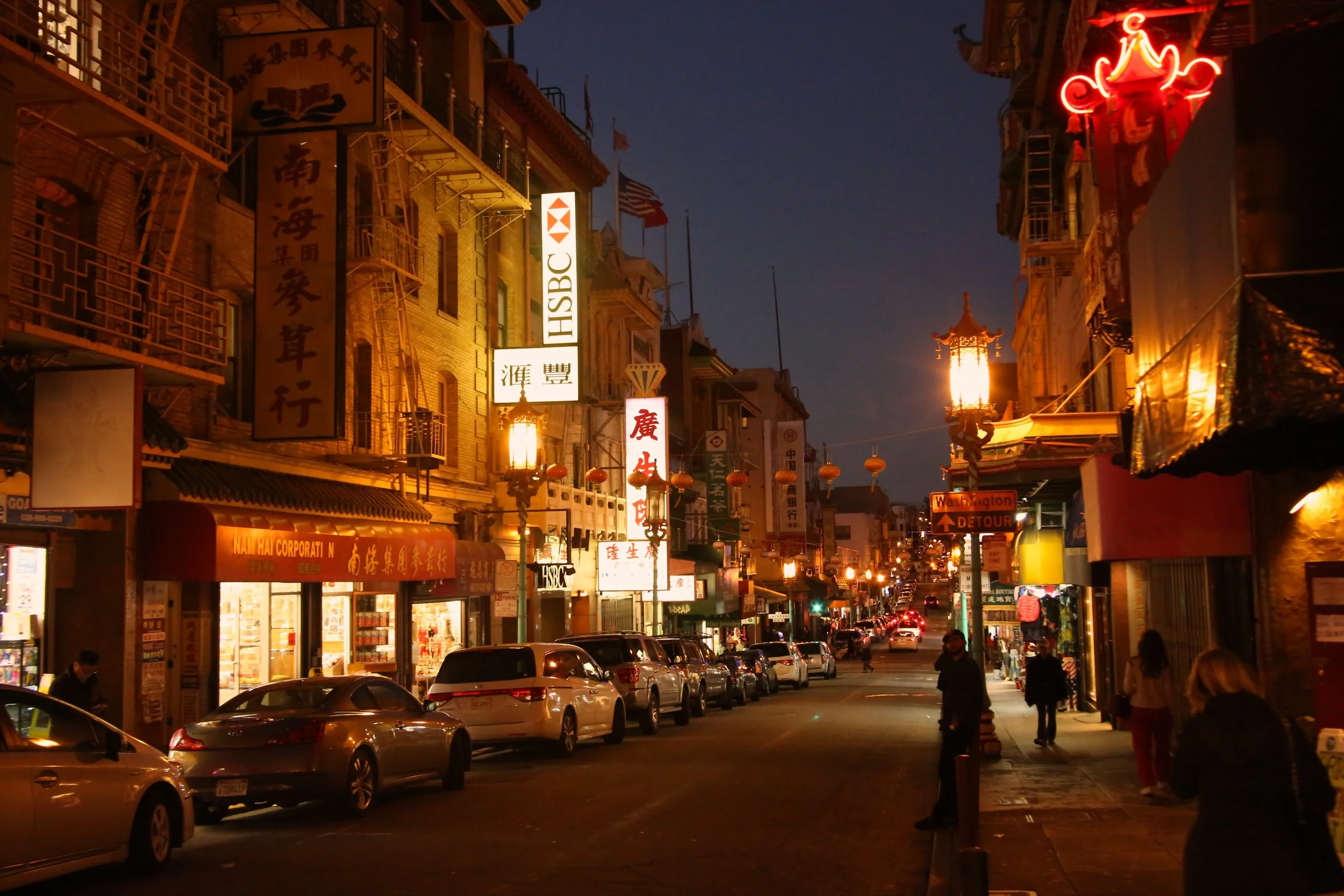 Lumenarius - Blog - 41 Ross Gallery Alleyway Projection Mapping - Grid 1.JPG