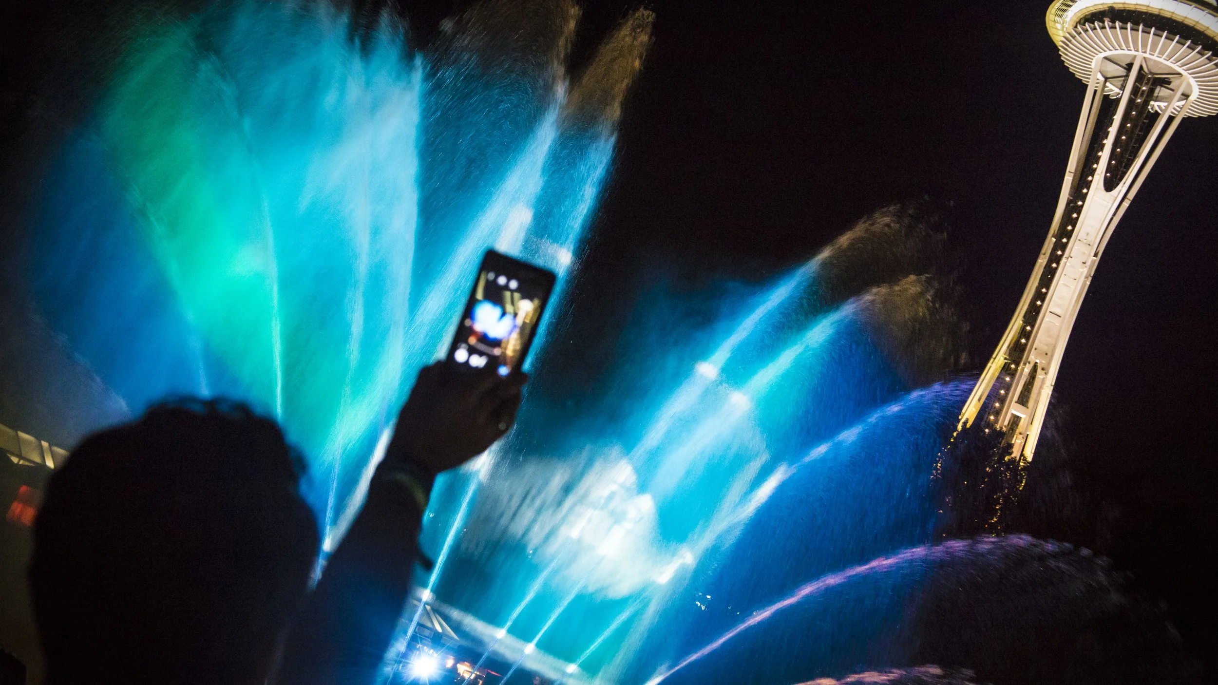 Lumenarius - Blog - Projection Mapping Holographic Visuals for Bumbershoot Onto Water Fountain - Grid 1.jpg