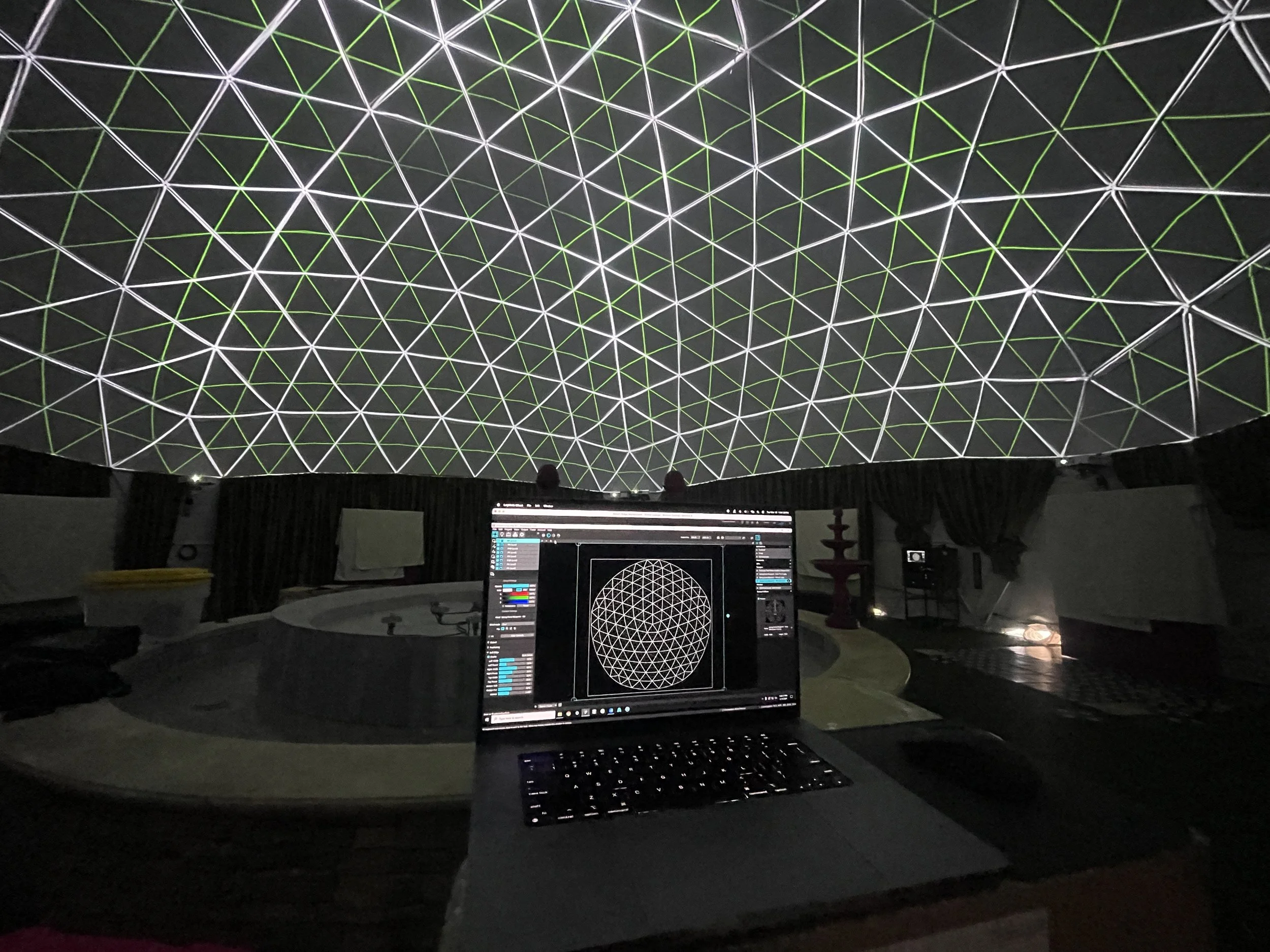 Lumenarius Full Dome Projection Mapping Show Inner Liner vs Geodesic Dome Strut Company Show Live Event Installation 10.JPG