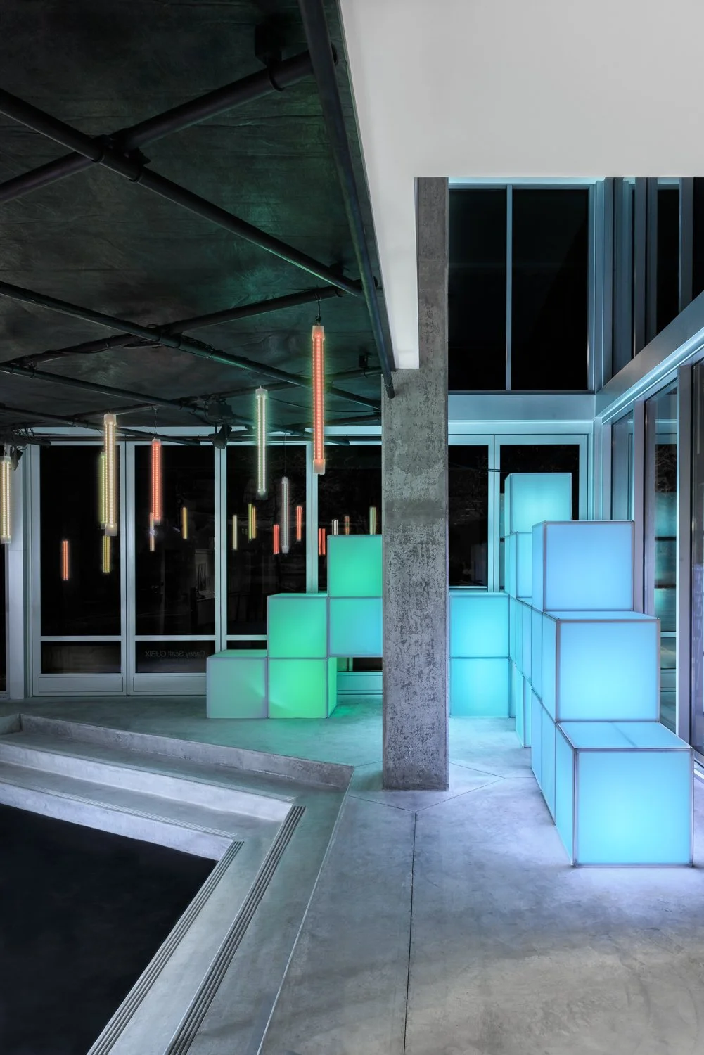 Lumenarius CUBIX Cubes Modular Staging System Concert Lighting Design Light Art Geometry Grid 1.jpg