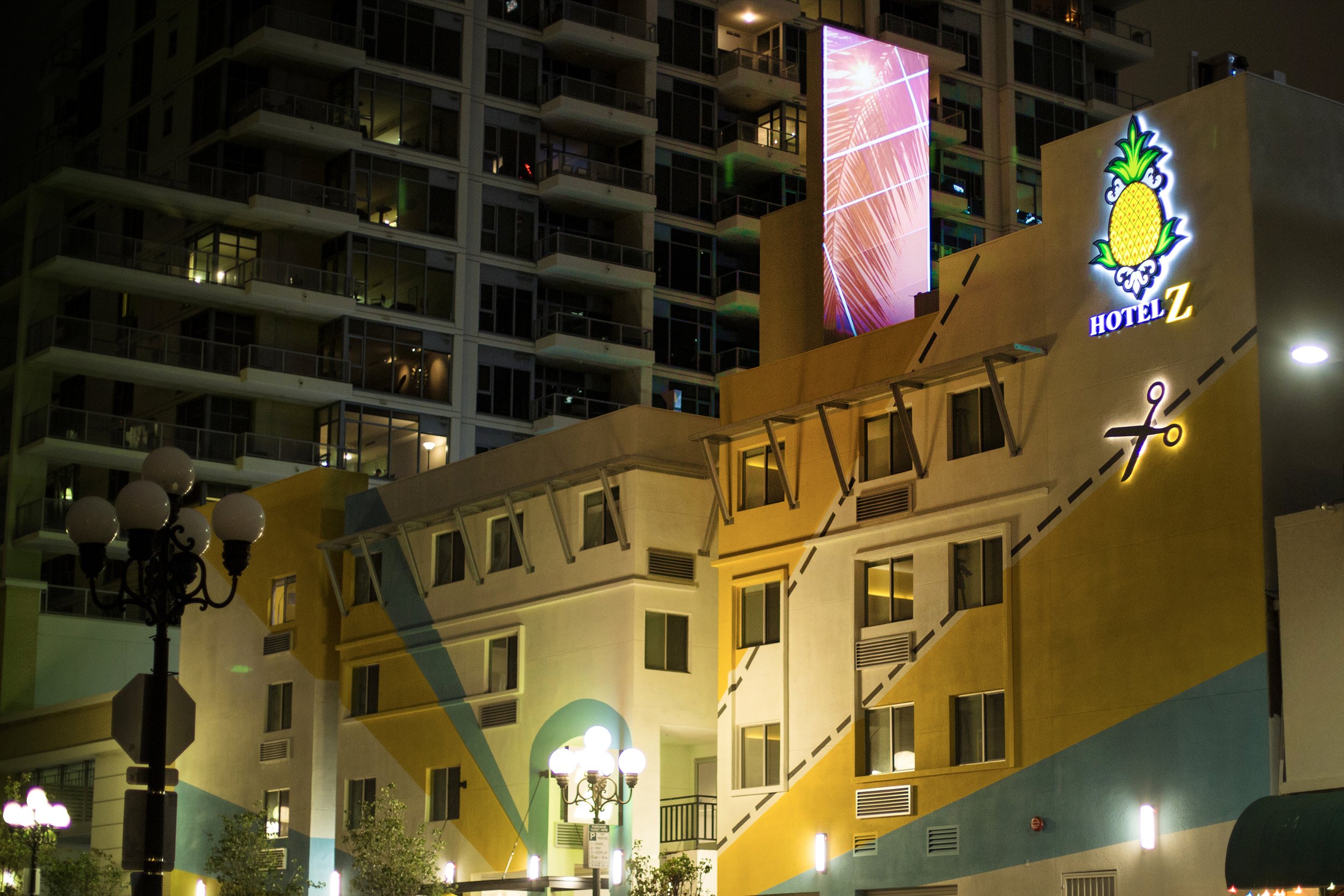 Lumenarius - Hotel Z - San Diego - 3D Projection Mapping System
