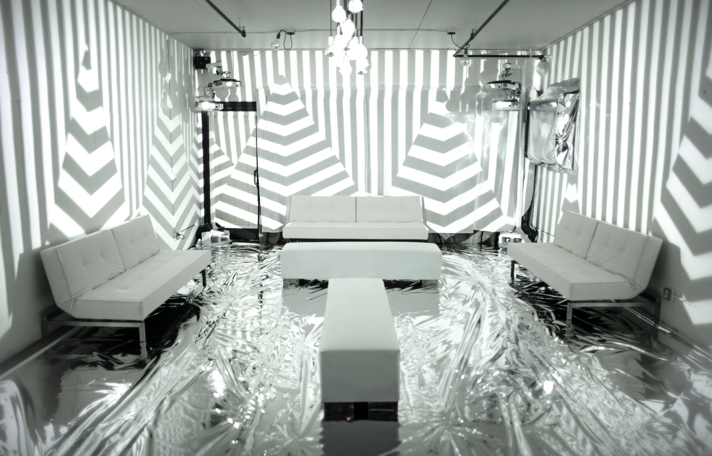 fremont-foundry-immersive-projection-mapping-room-seattle-washington-DNA-marketing-nova-light-labs-hero-1.jpg