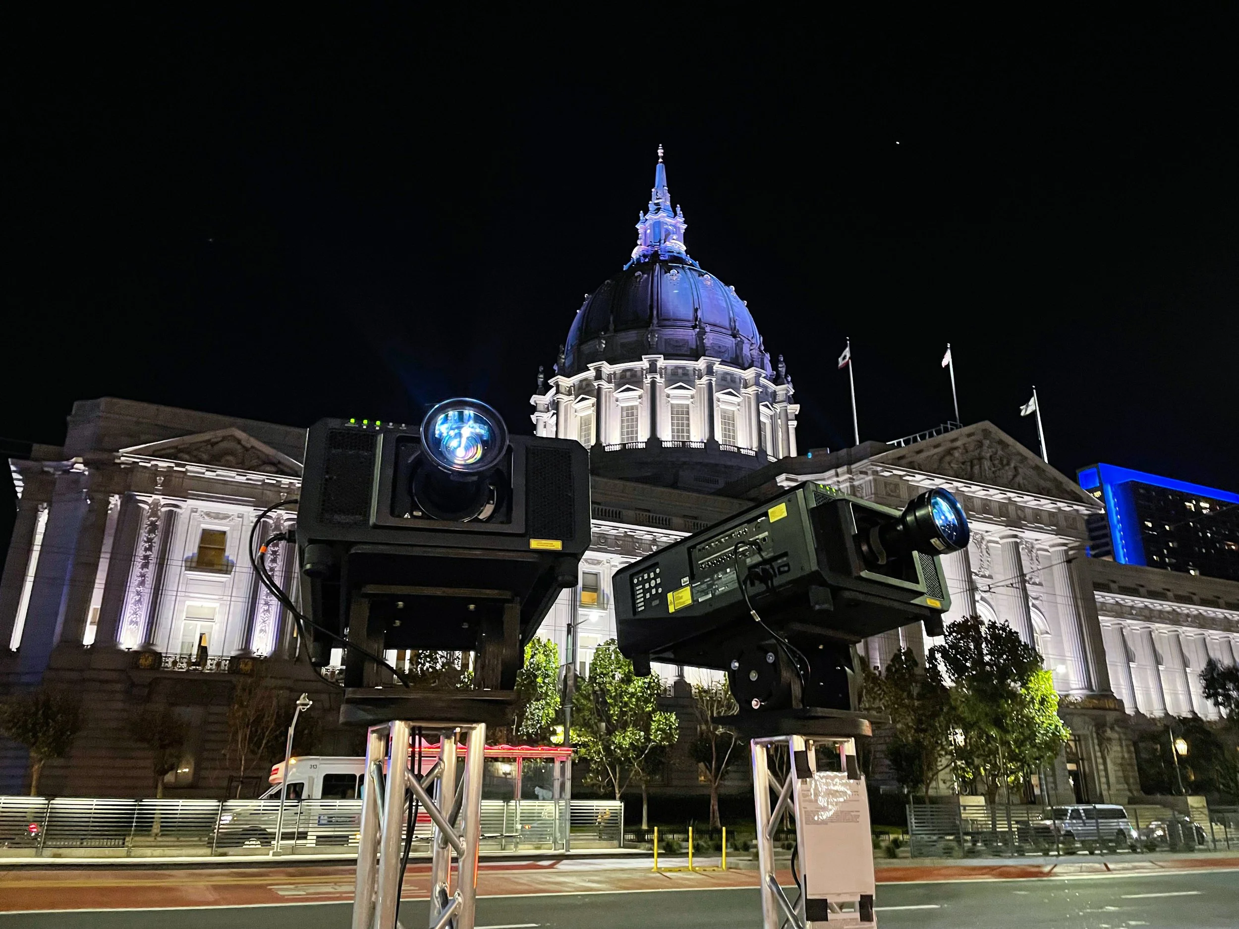 Herbst Theatre projection mapping system in San Francisco, 2 laser projectors staged on a tower before the facade