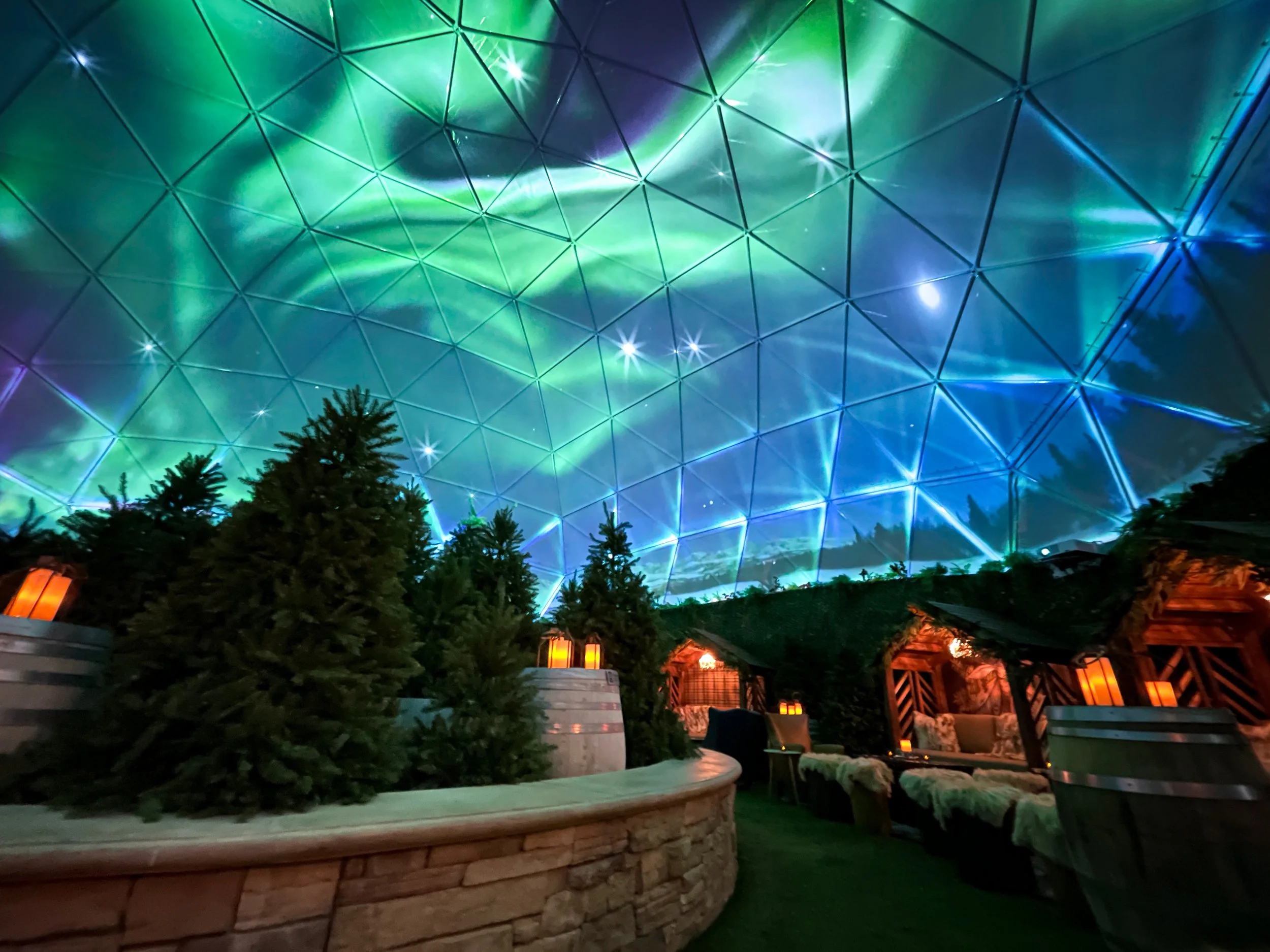 ember-lounge-district-dome-desert-ridge-marketplace-immersive-lounge-projection-mapping-custom-visuals-phoenix-arizona-nova-light-labs-hero-1.jpg