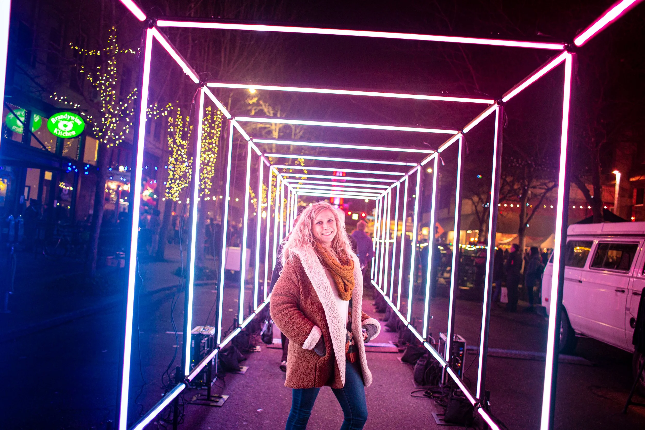 bellingham-commercial-stree-night-market-winter-solstice-tubix-led-tunnel-downtown-partnership-washington-event-lighting-nova-light-labs-hero-2