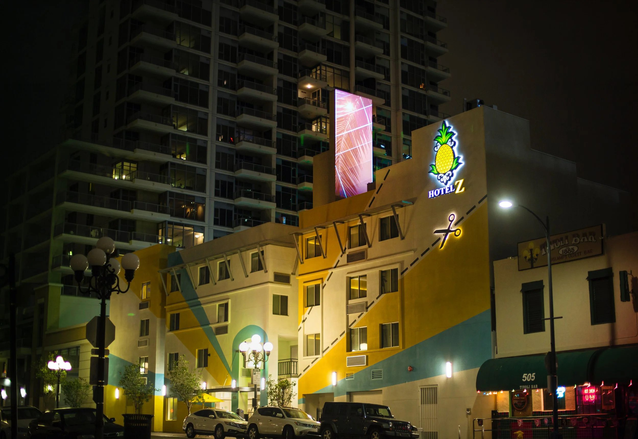 hotel-z-gaslmap-district-architectural-projection-mapping-custom-visuals-san-diego-california-nova-light-labs-hero-1.jpg