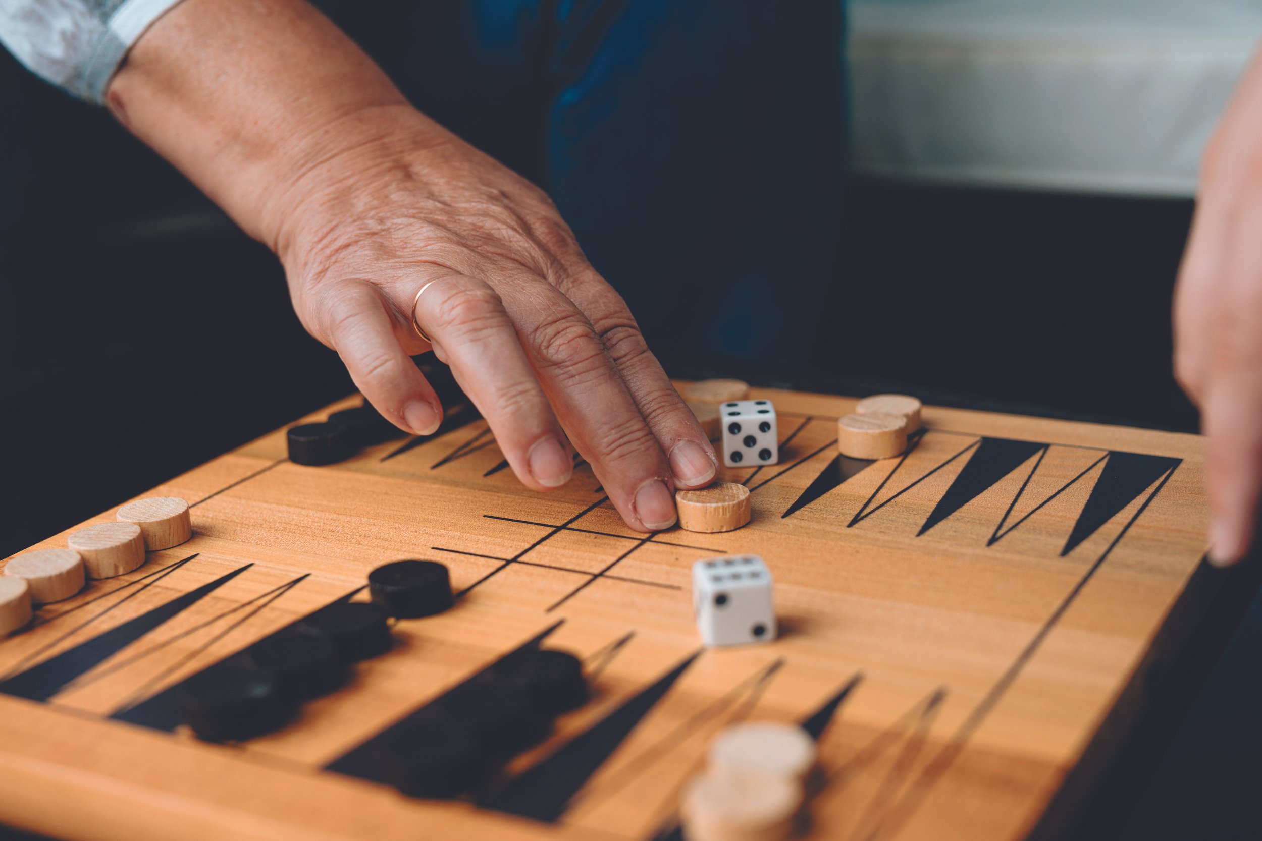 Roll, Race, and Rally: Learn Backgammon!