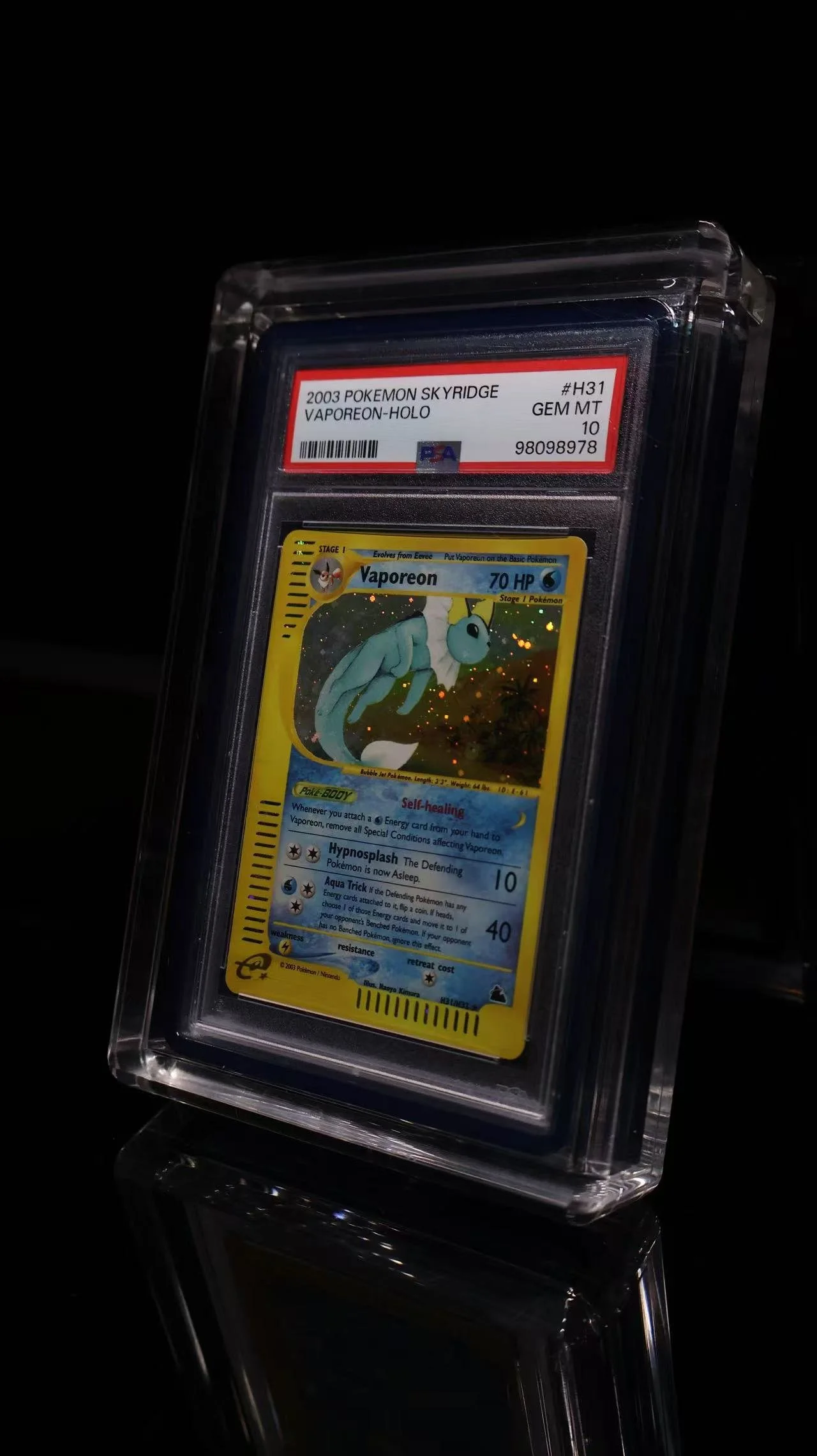 Skyridge #H31 Vaporeon-Holo PSA 10