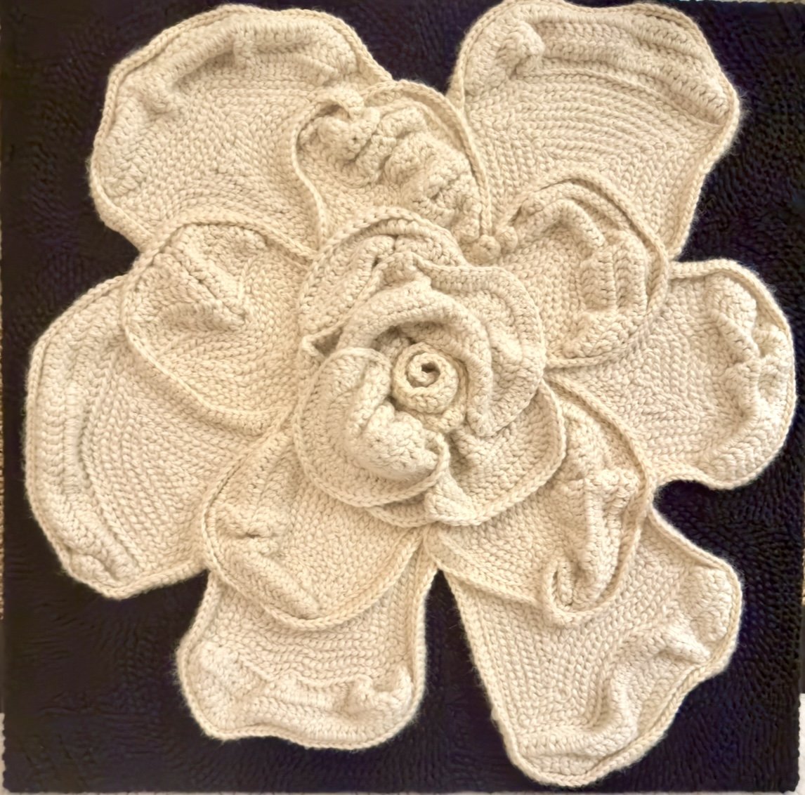 Large Cream Flower 30x30