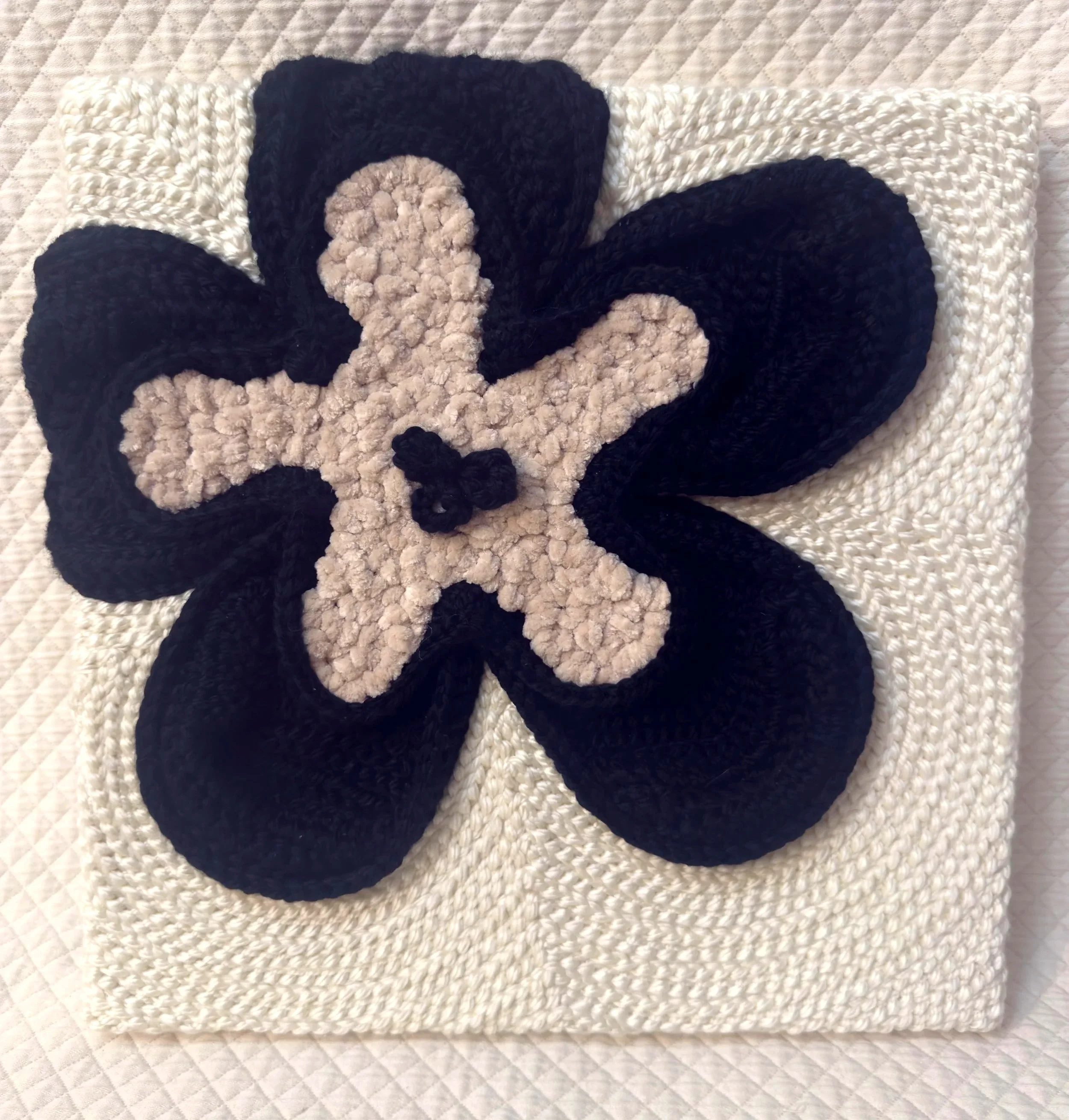 Small Black and cream flower - 16x16
$250.00