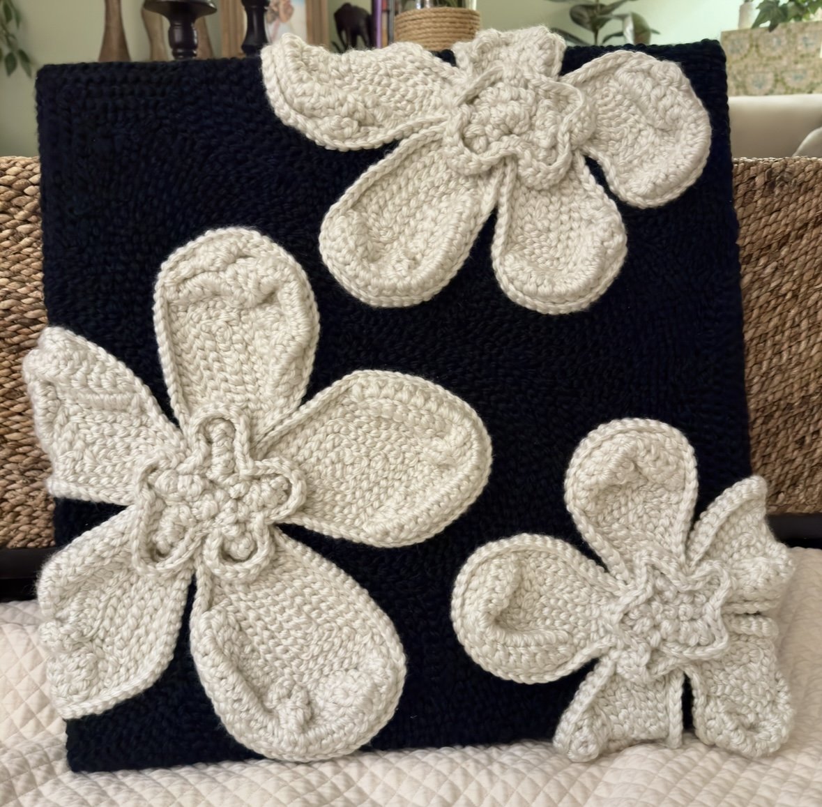 Black and White 3D Flowers 16x16