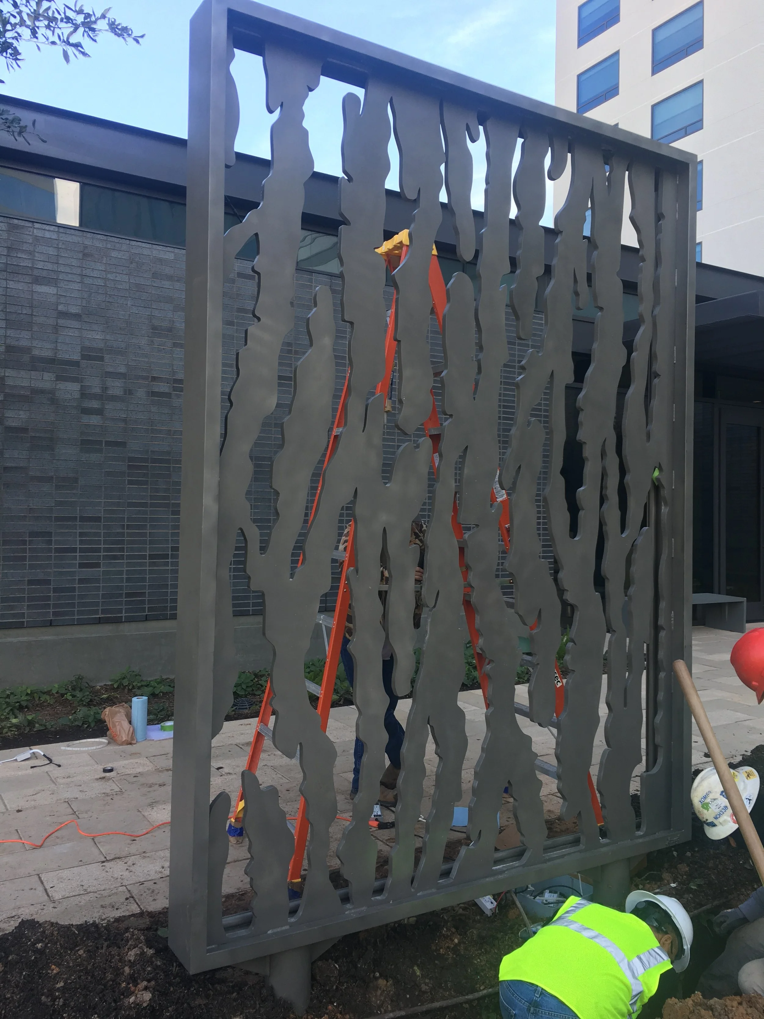 Live Oak (installation)
Stainless steel, paint, led light
60 x 96 x 12 inches
Spring Texas