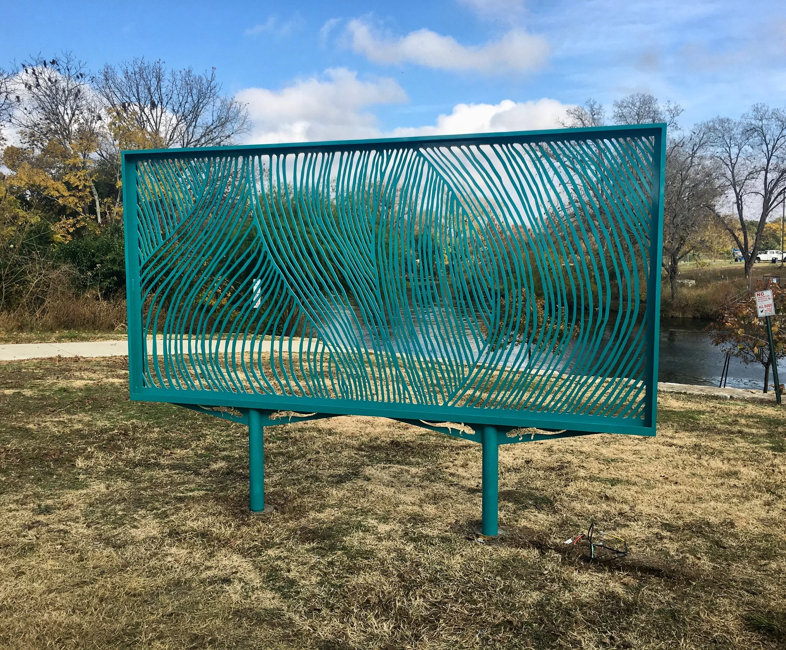 Big Wavey (daytime)
carved steel, paint, led light
10 Ft x 8 FT x 1 FT
City of San Marcos