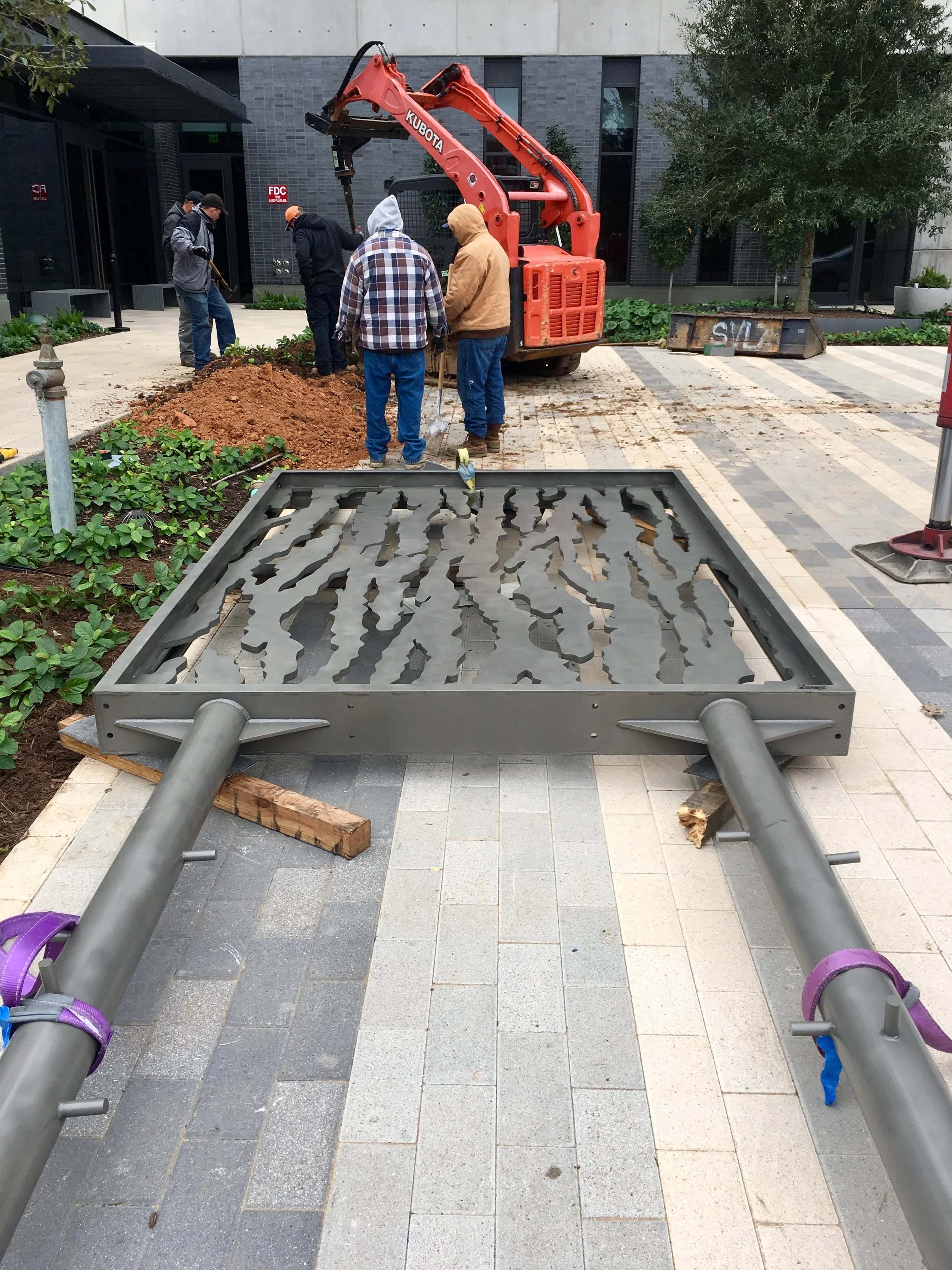 Live Oak (installation)
Stainless steel, paint, led light
60 x 96 x 12 inches
Spring Texas