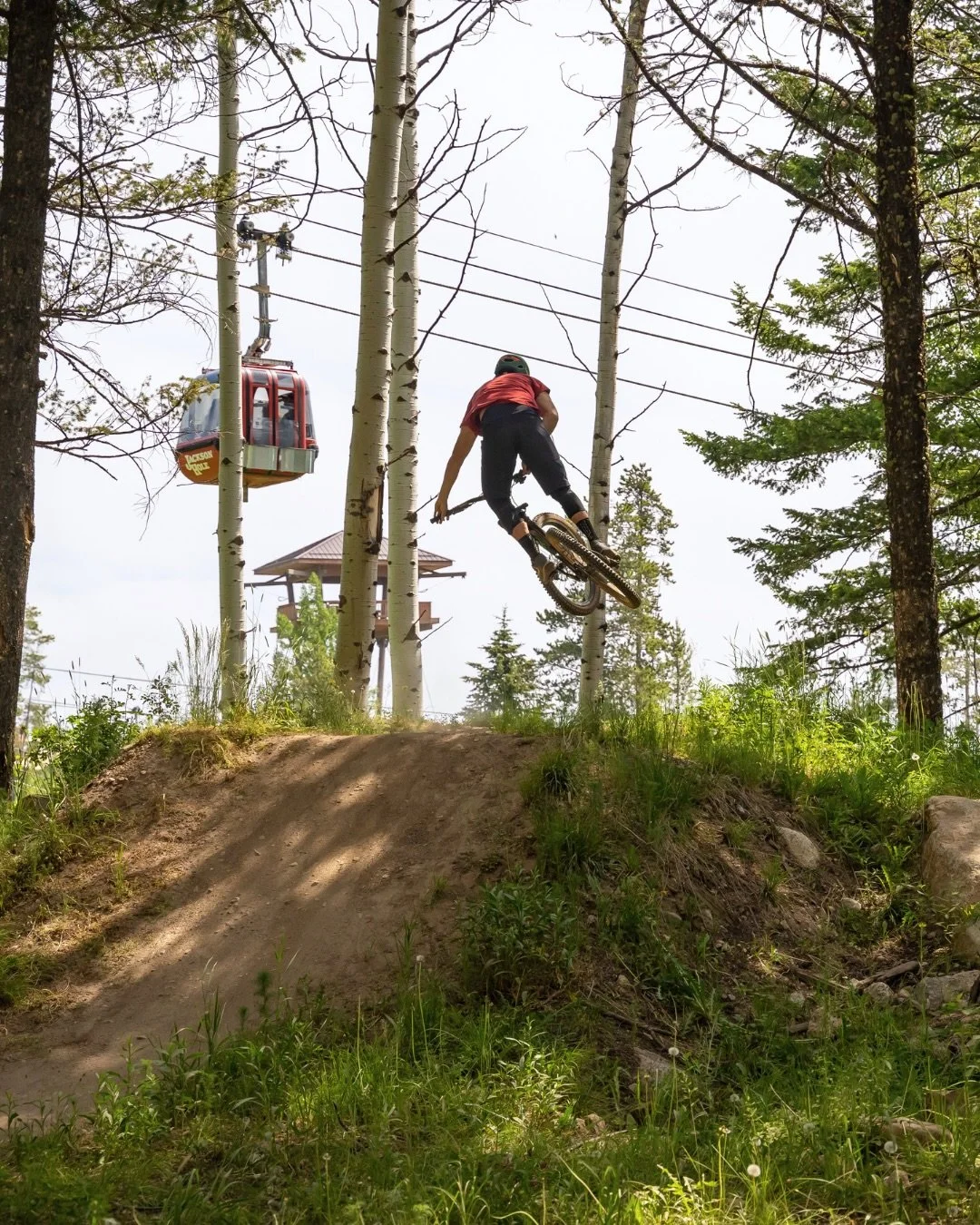 Fuel up before you head up! 

Right at the base of Jackson Hole Resort, mornings at Spur Restaurant &amp; Bar are where the day really starts. Coffee first, something solid to get you going, then straight from the table to the trail, the lift, or whe